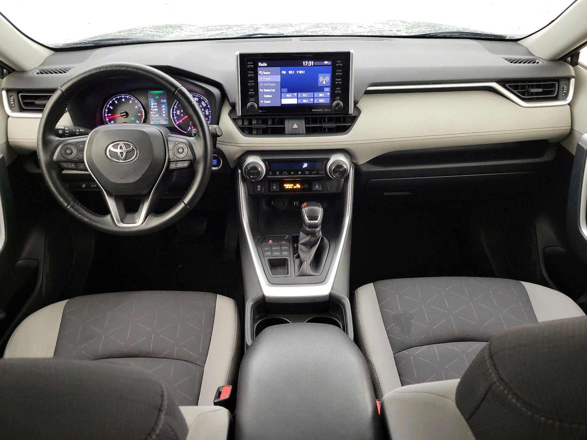 Thumbnail: 2019 Toyota RAV4 - 9