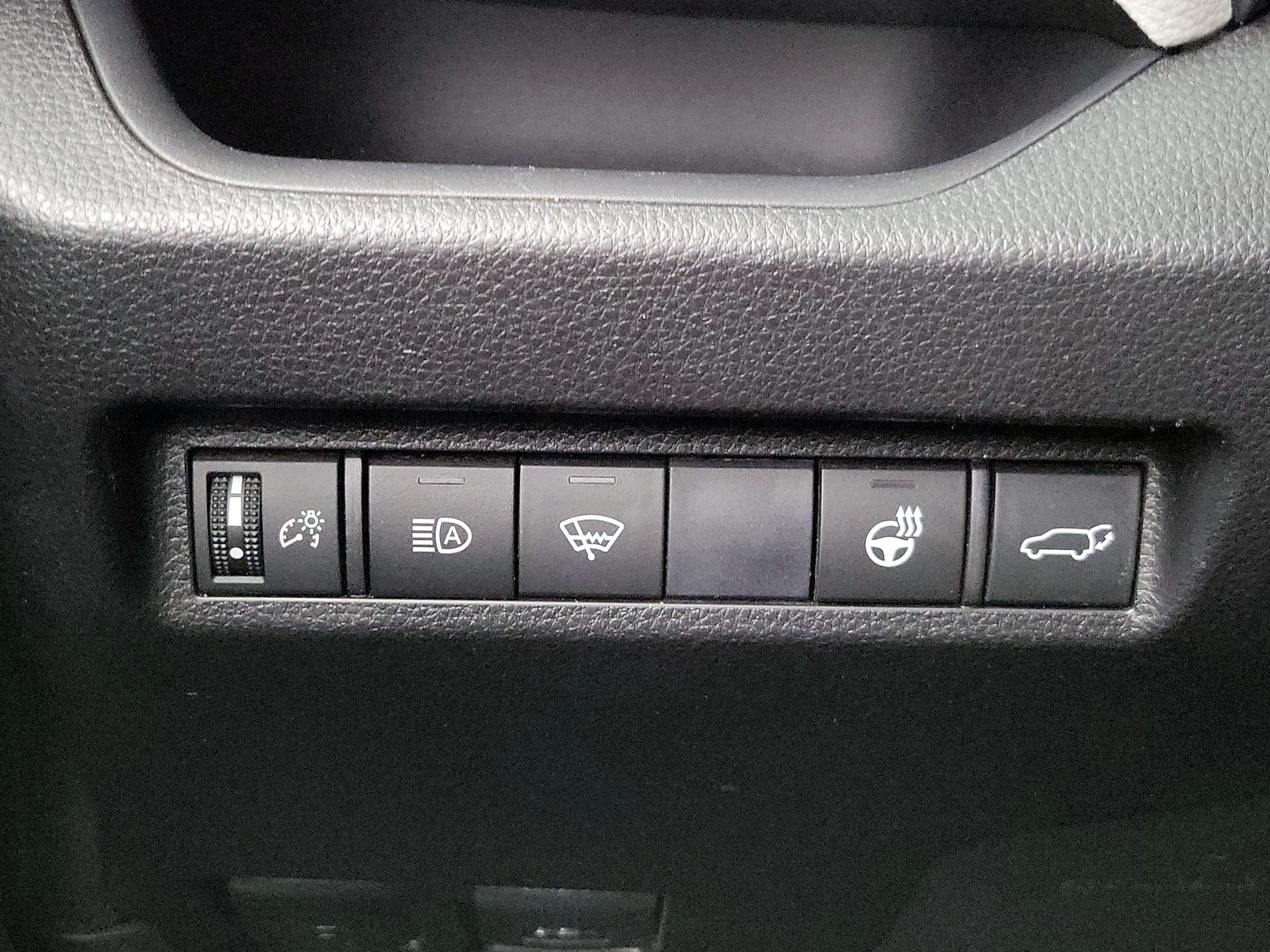 Thumbnail: 2019 Toyota RAV4 - 13