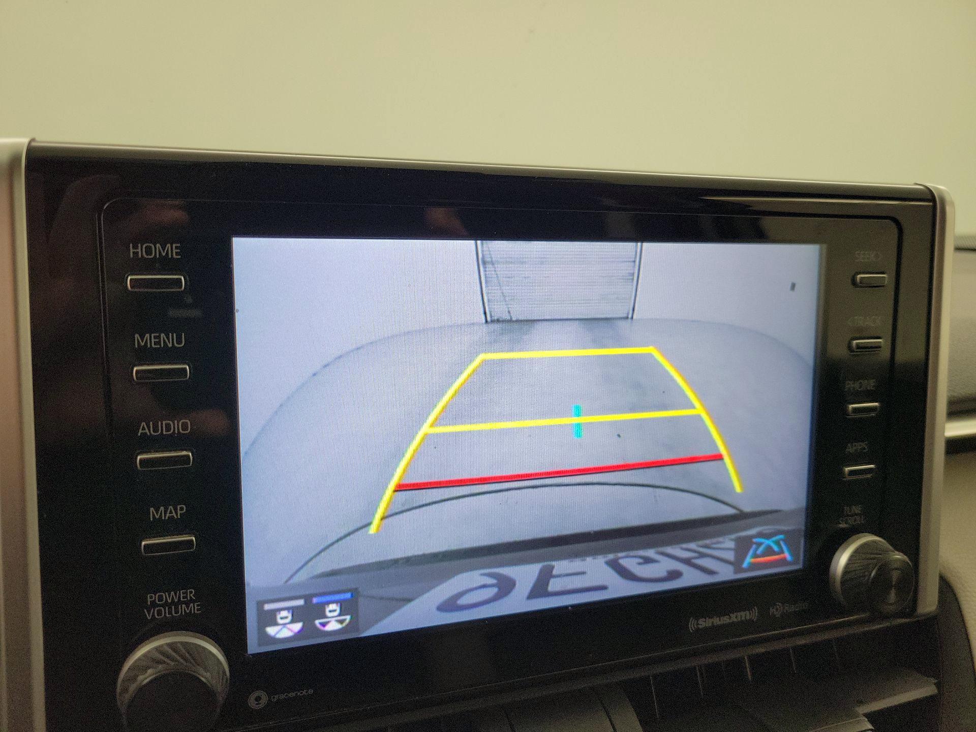 Thumbnail: 2019 Toyota RAV4 - 14