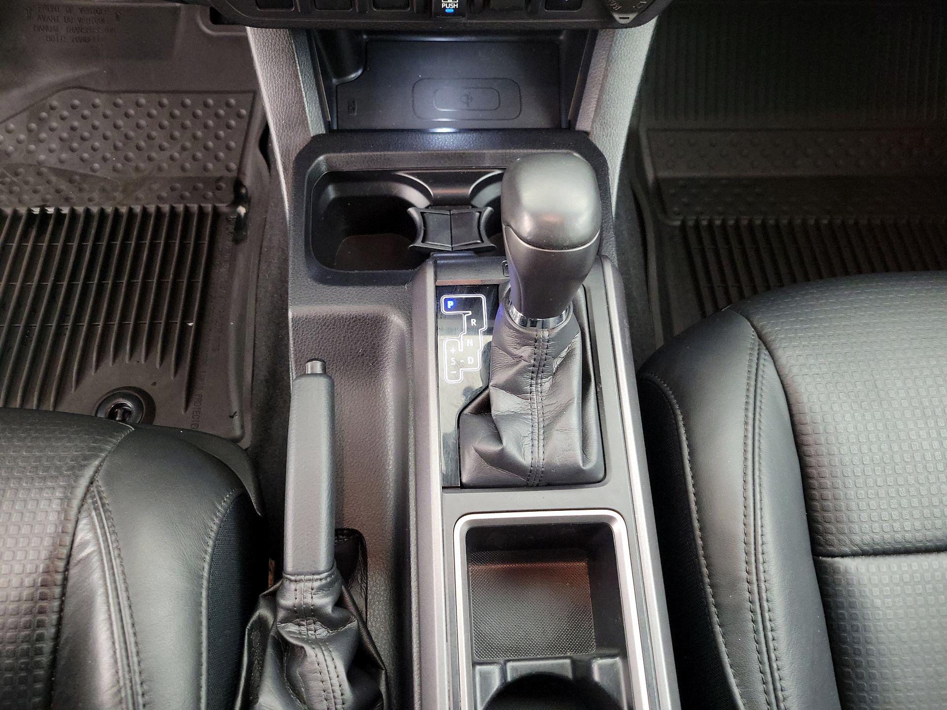 Thumbnail: 2020 Toyota Tacoma - 18