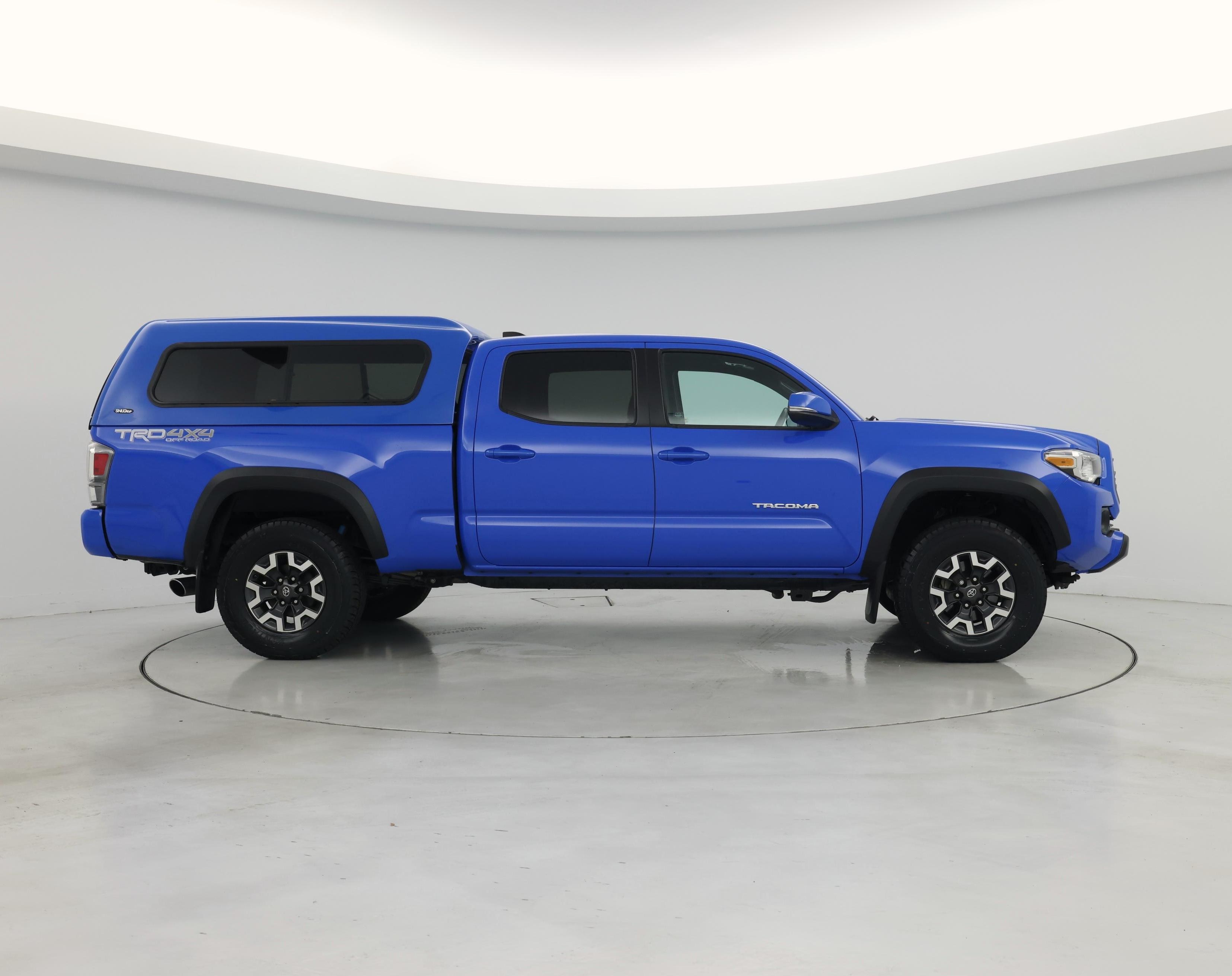 Thumbnail: 2020 Toyota Tacoma - 7