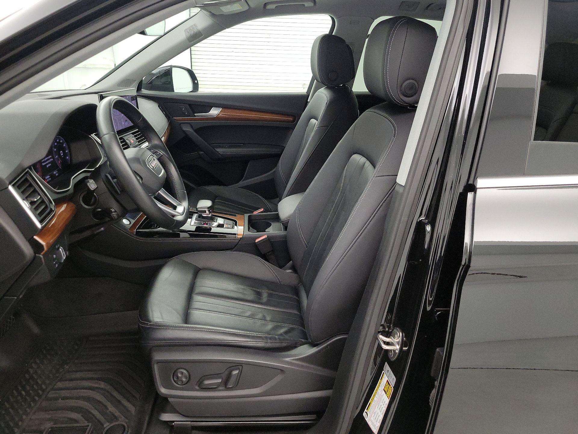 Thumbnail: 2023 Audi Q5 - 11