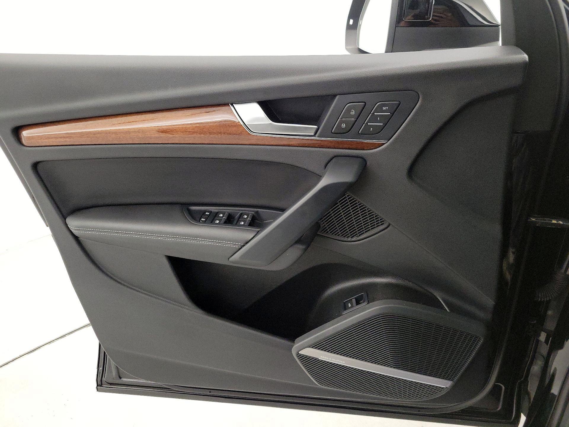 Thumbnail: 2023 Audi Q5 - 12