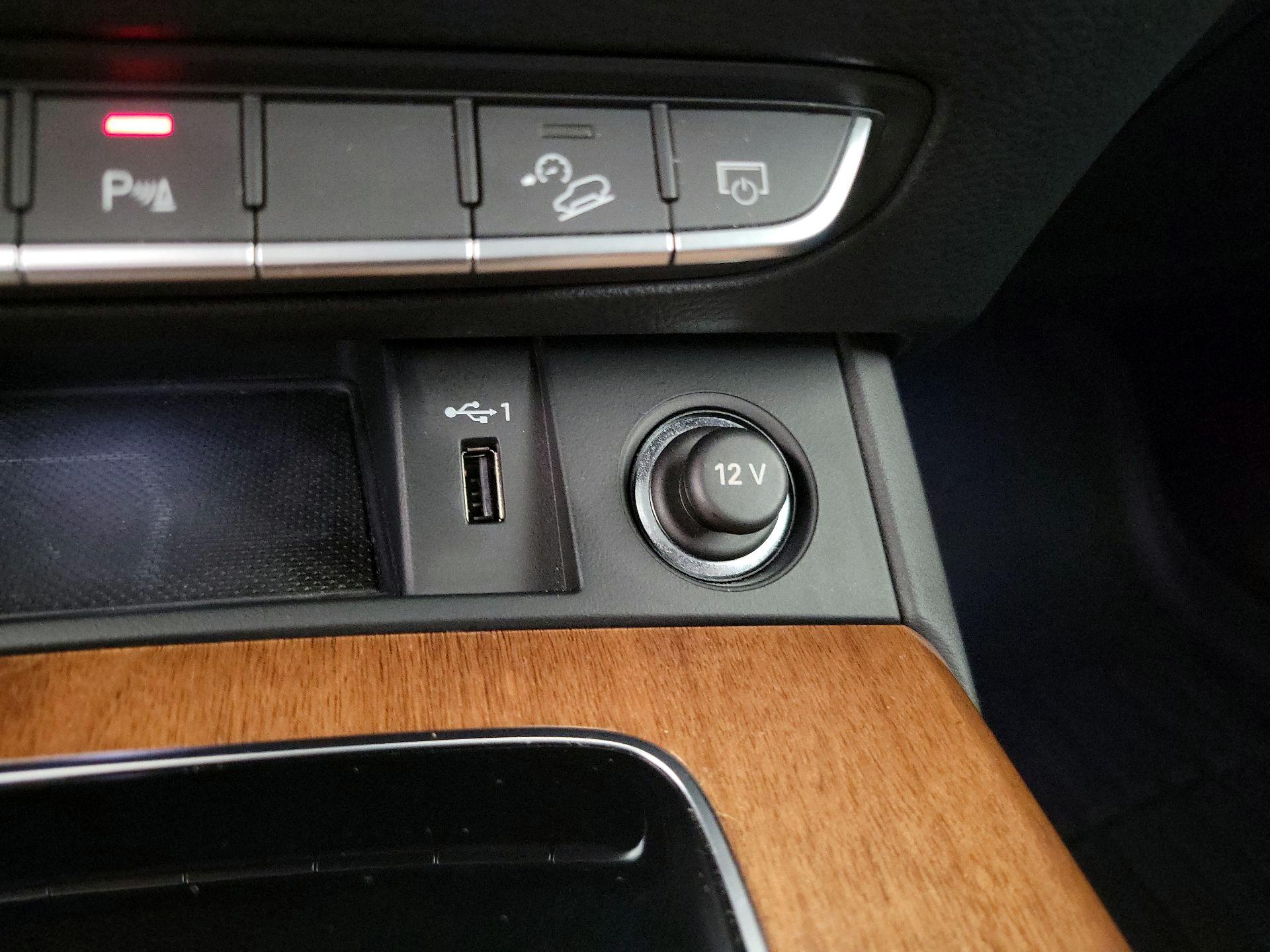 Thumbnail: 2023 Audi Q5 - 18