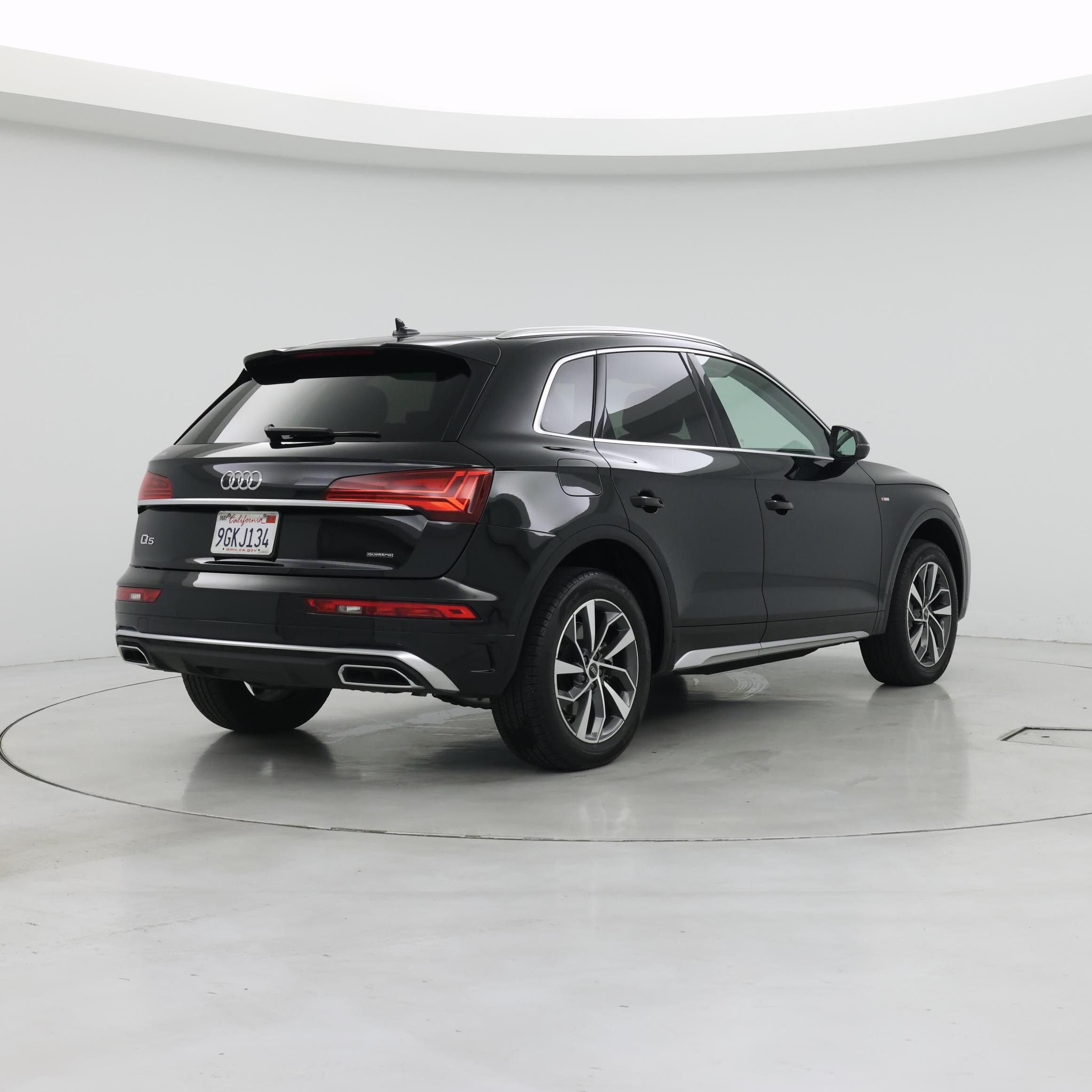 Thumbnail: 2023 Audi Q5 - 8
