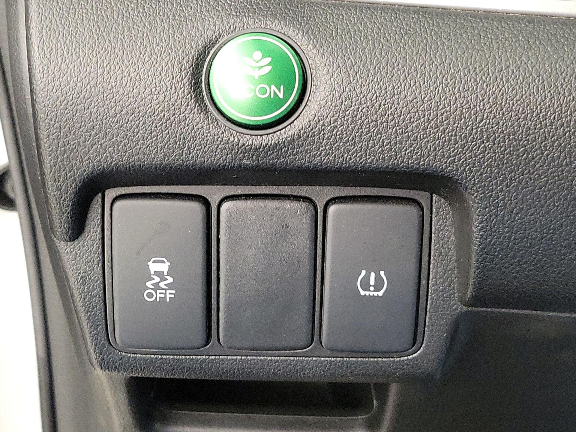 Thumbnail: 2016 Honda CR-V - 13