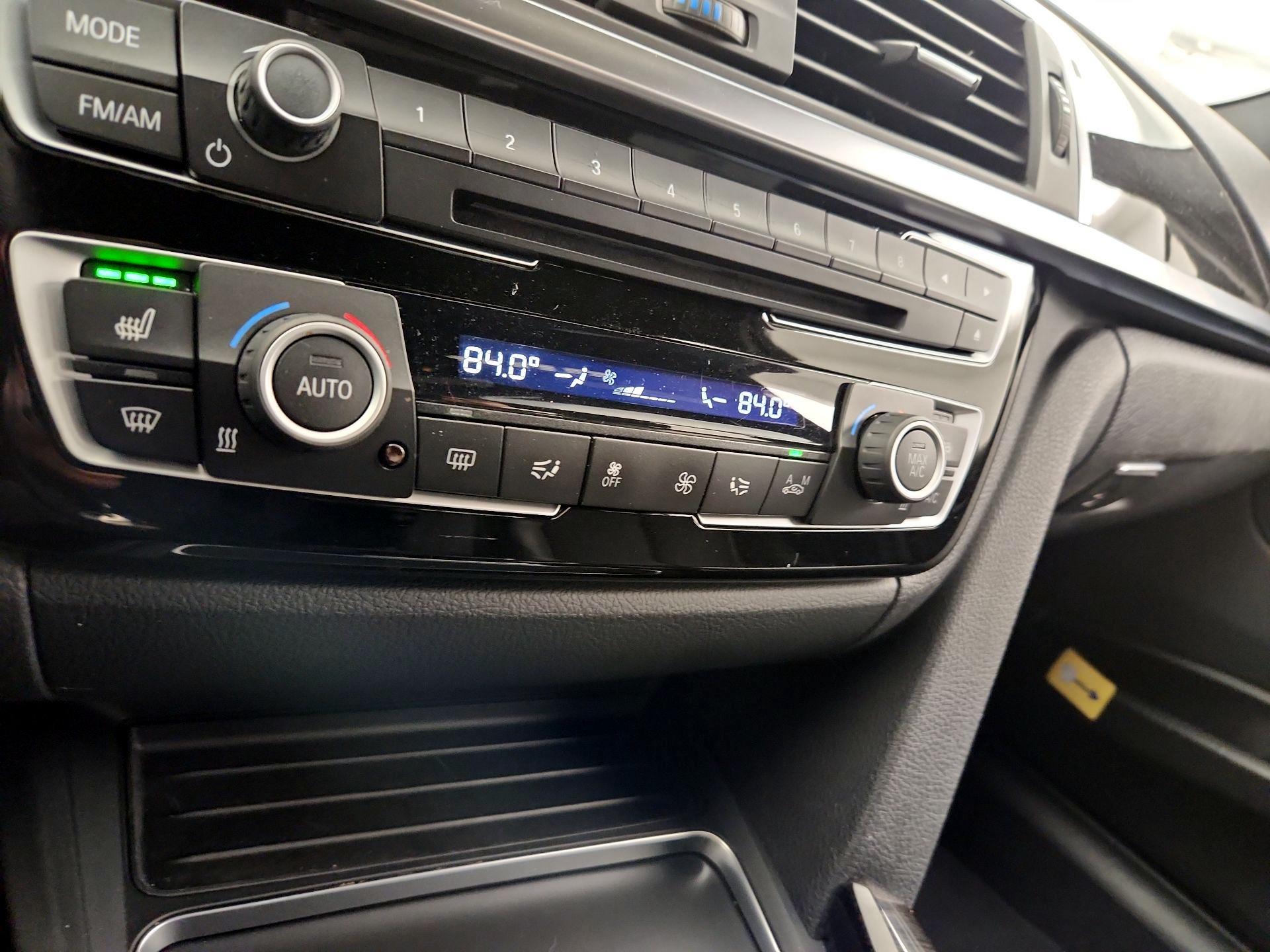 Thumbnail: 2018 BMW 3 Series - 16