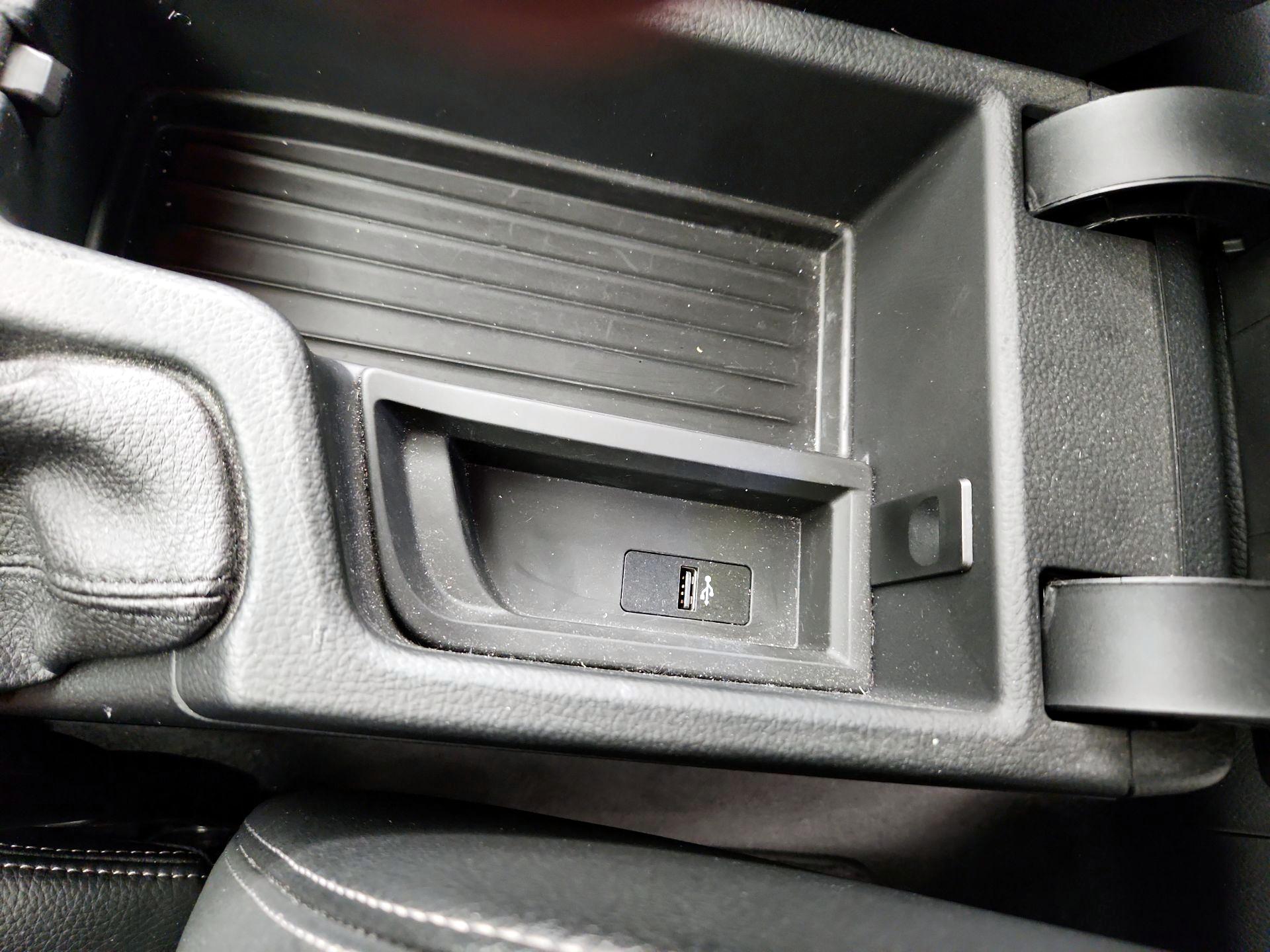 Thumbnail: 2018 BMW 3 Series - 18