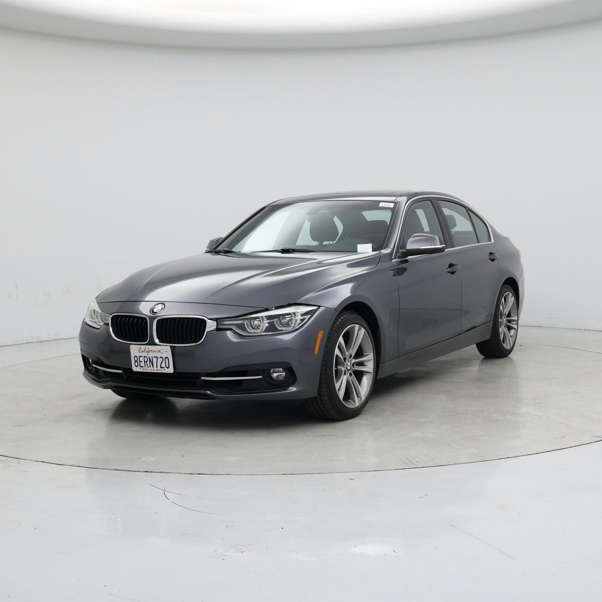 Thumbnail: 2018 BMW 3 Series - 4