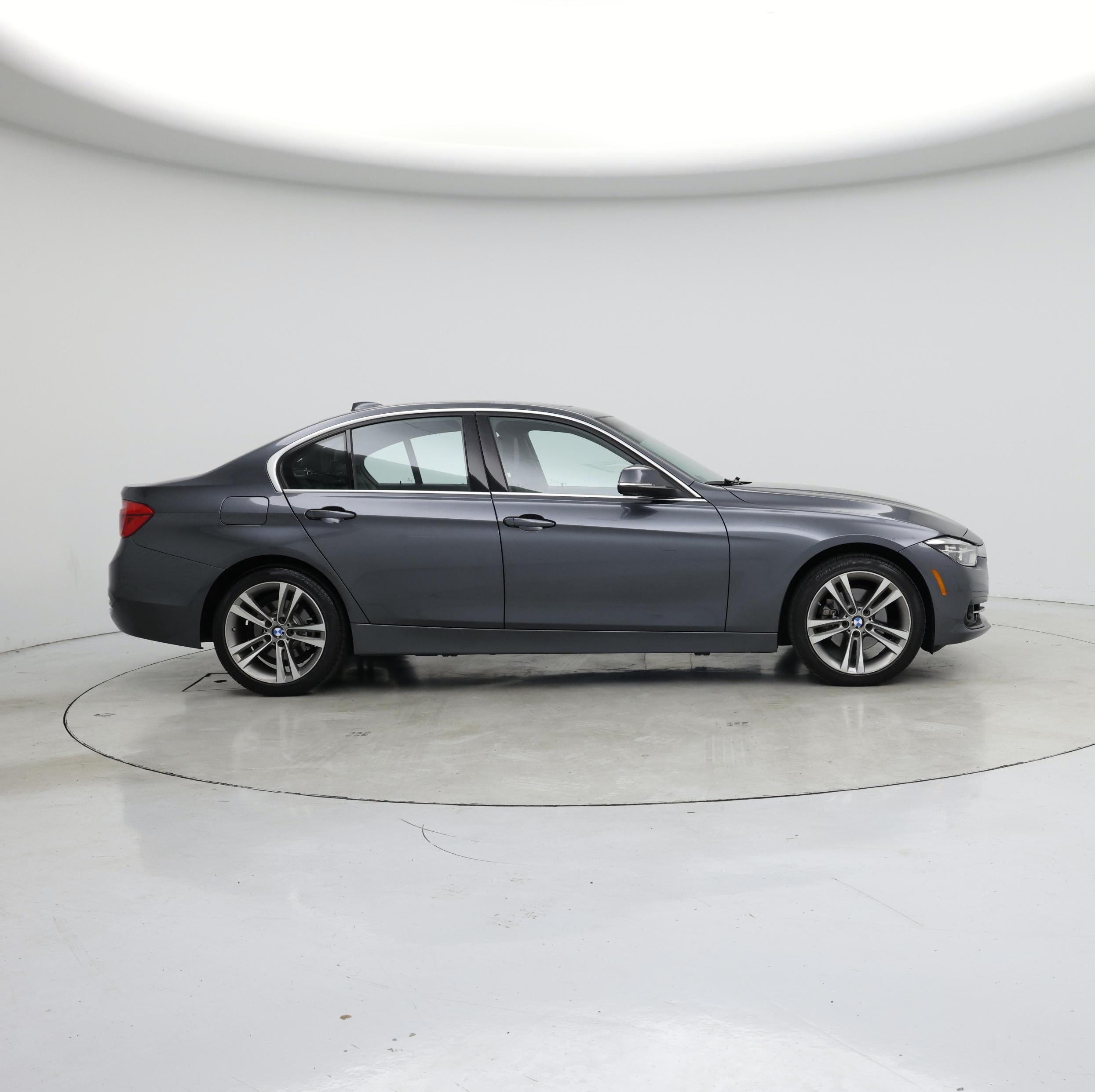 Thumbnail: 2018 BMW 3 Series - 7