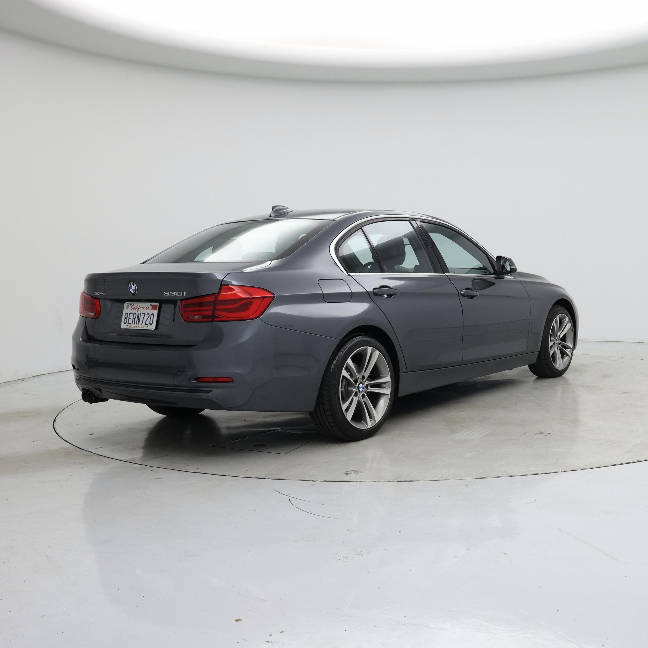 Thumbnail: 2018 BMW 3 Series - 8