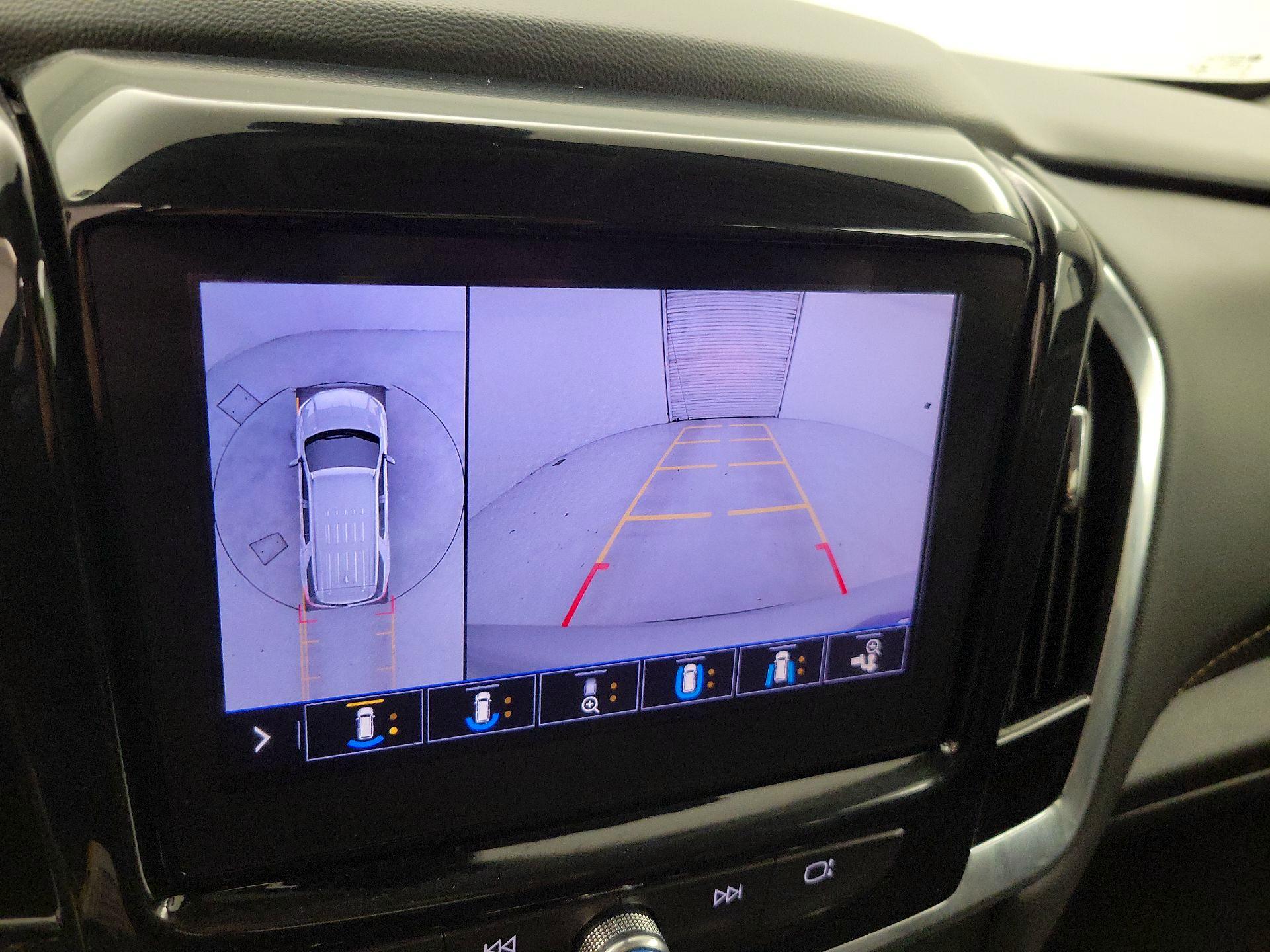 Thumbnail: 2021 Chevrolet Traverse - 13