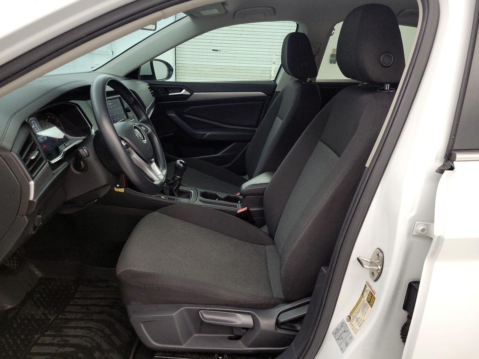 Thumbnail: 2020 Volkswagen Jetta - 11