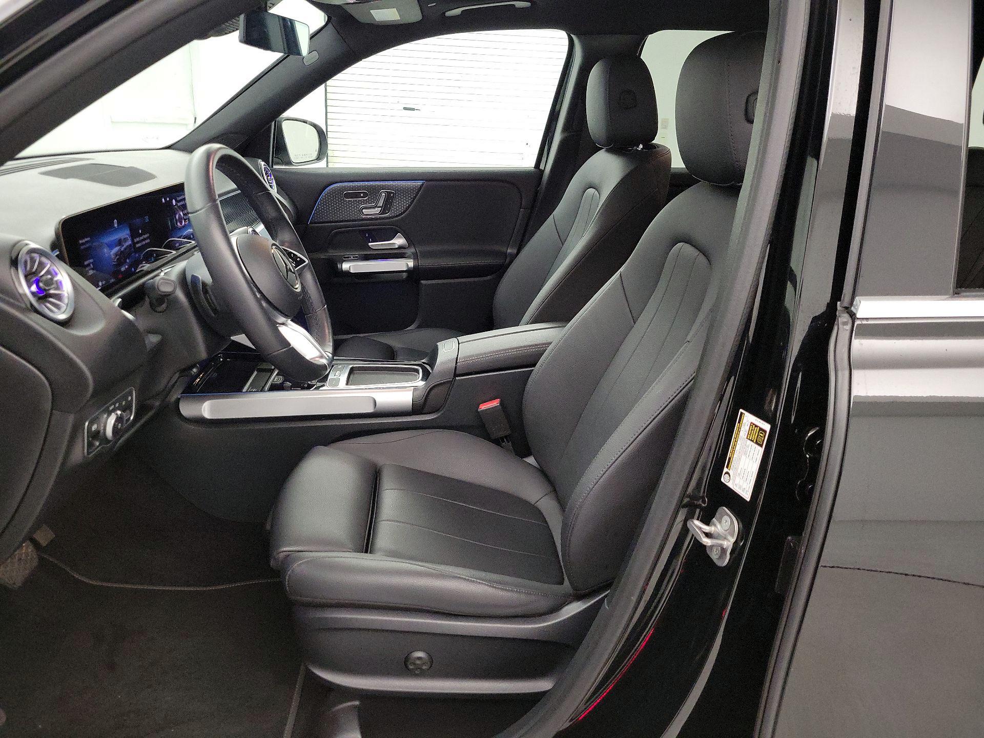 Thumbnail: 2025 Mercedes-Benz GLB - 11