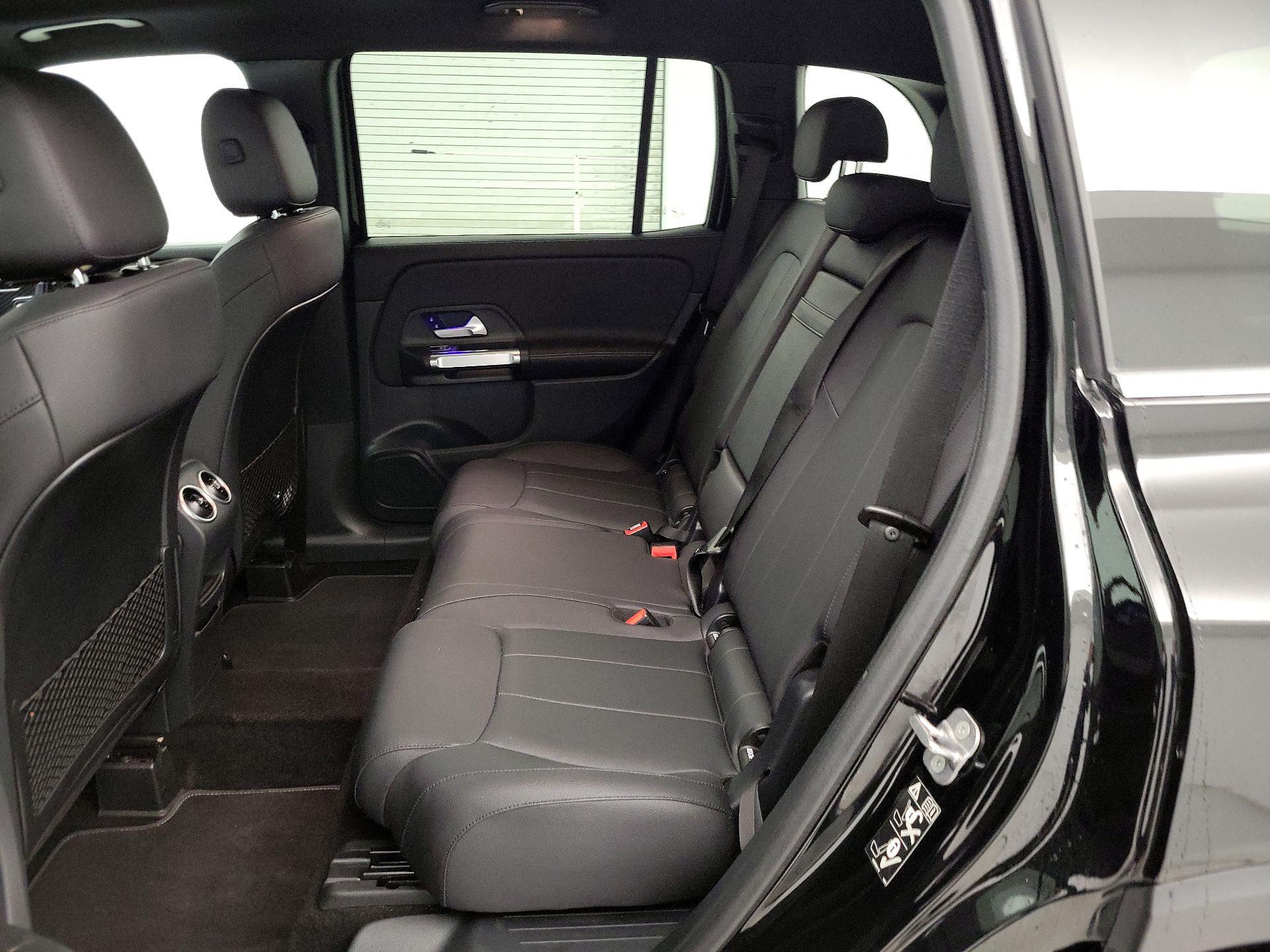 Thumbnail: 2025 Mercedes-Benz GLB - 18