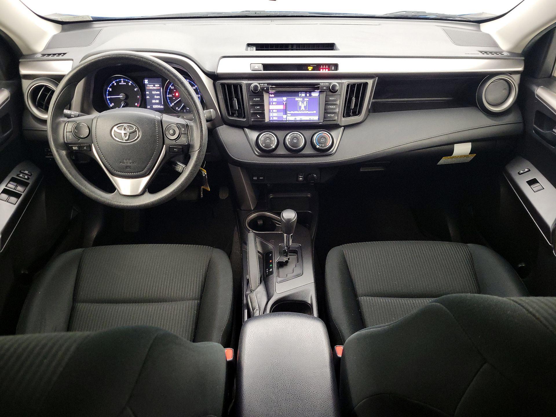 Thumbnail: 2018 Toyota RAV4 - 9