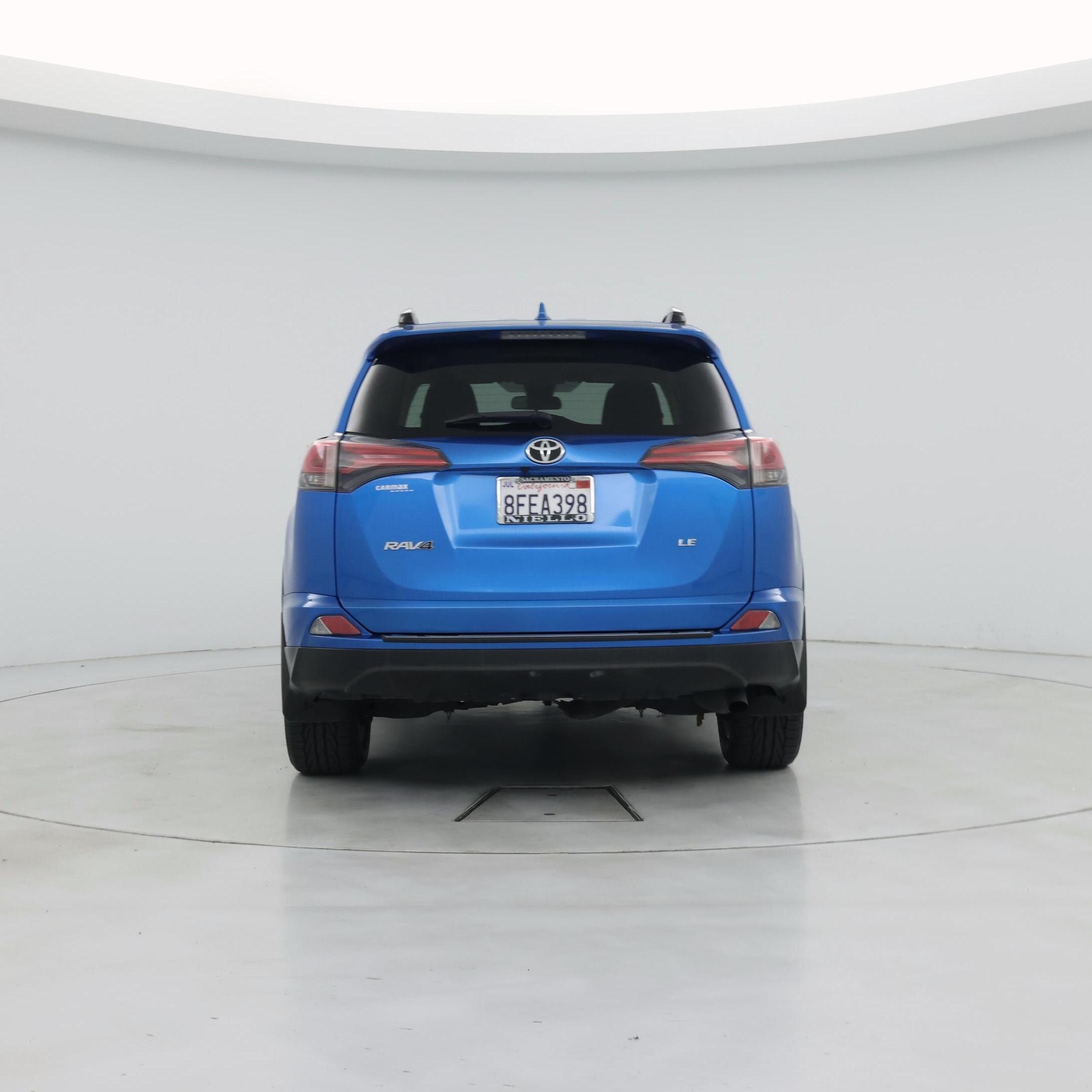 Thumbnail: 2018 Toyota RAV4 - 6