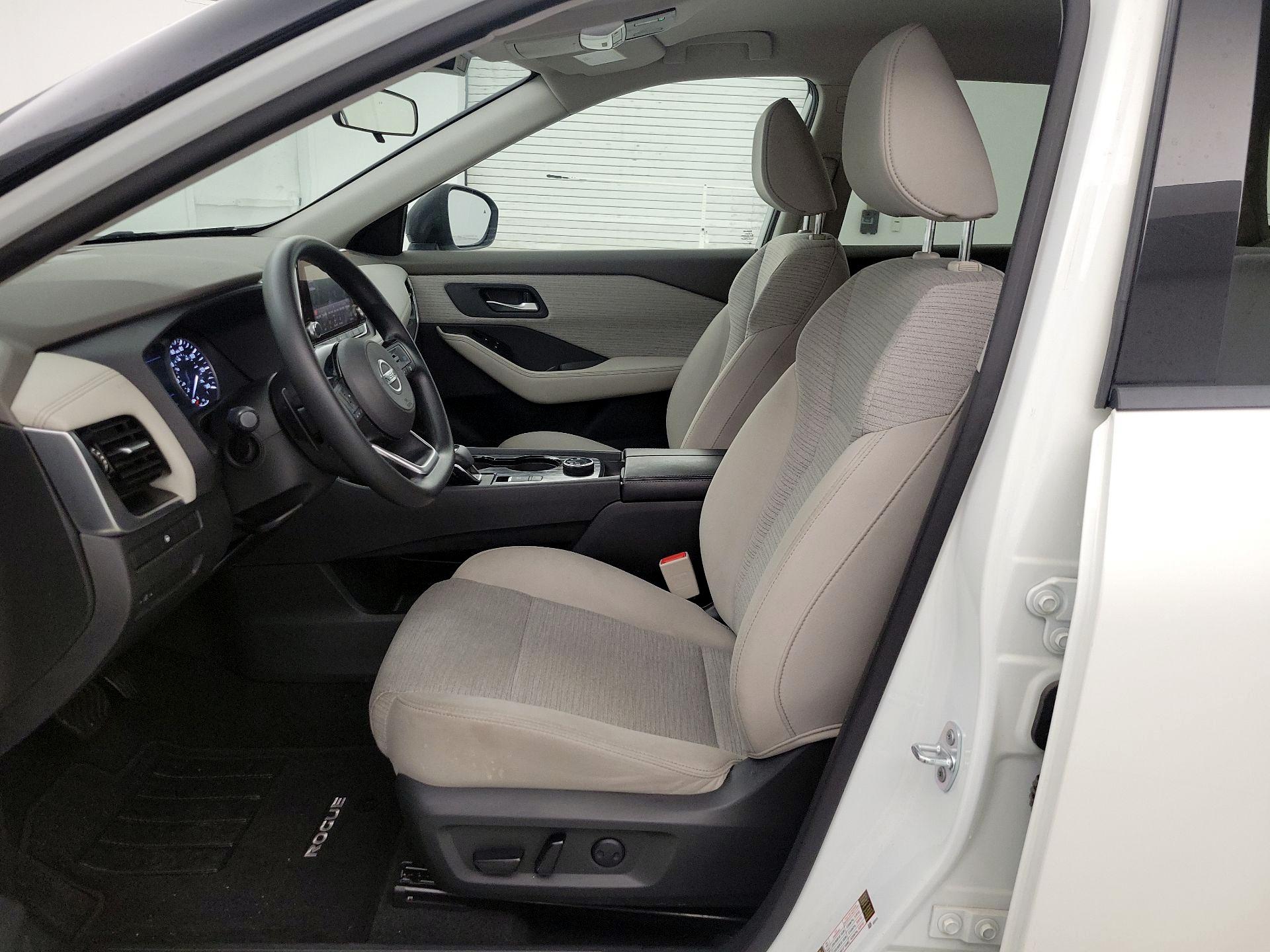 Thumbnail: 2021 Nissan Rogue - 11