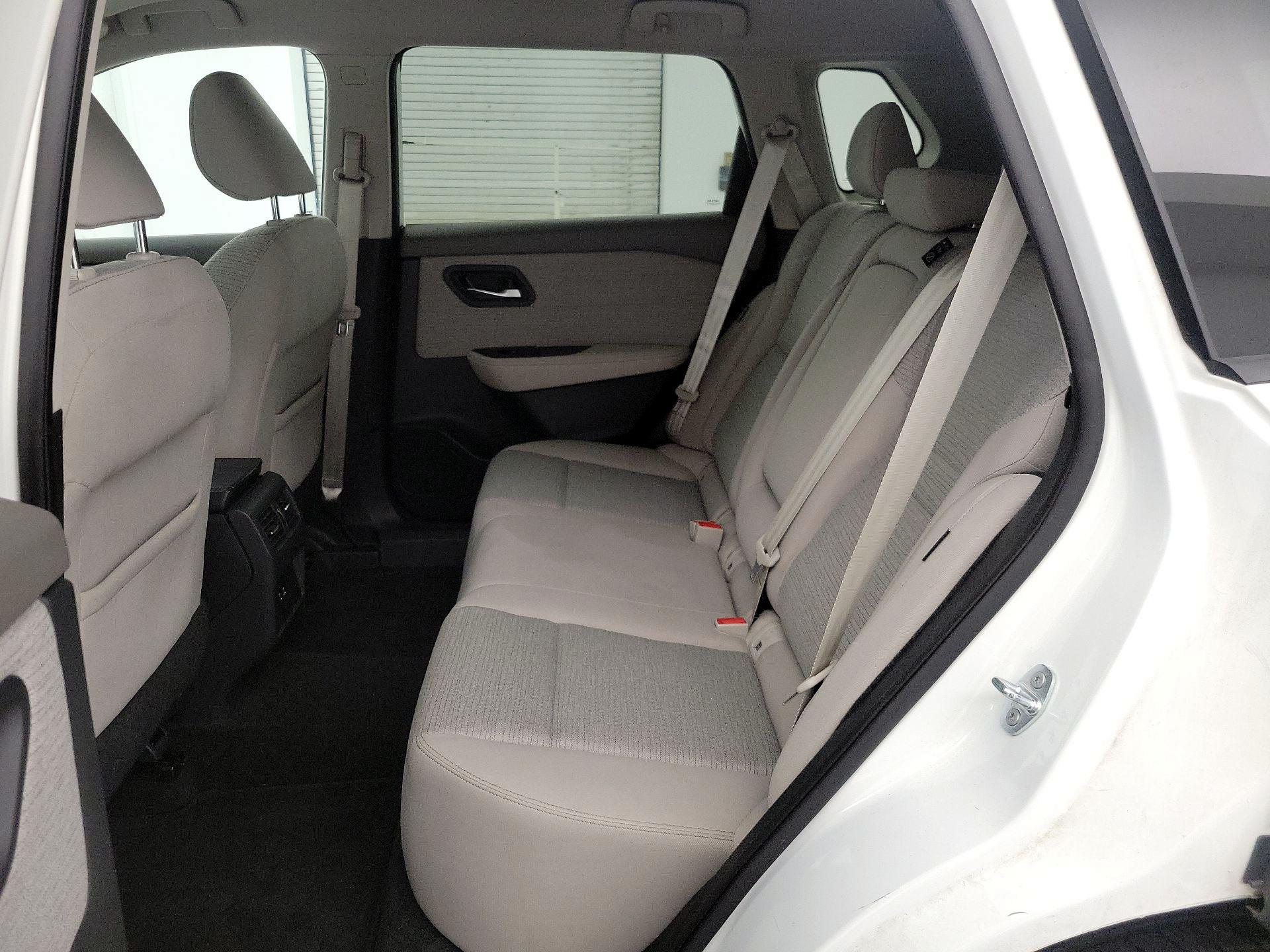 Thumbnail: 2021 Nissan Rogue - 18