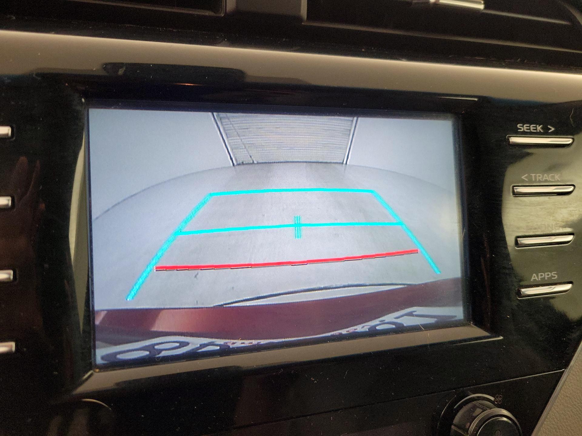 Thumbnail: 2018 Toyota Camry - 14