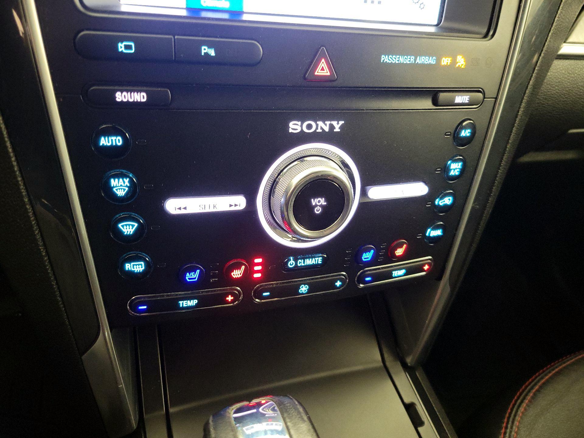 Thumbnail: 2019 Ford Explorer - 16