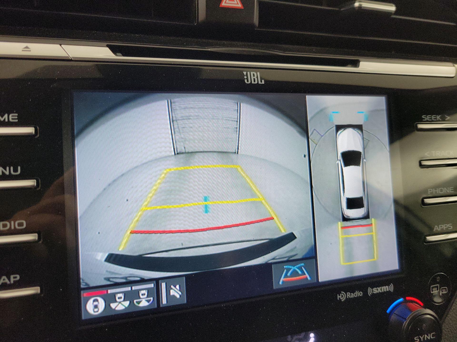 Thumbnail: 2019 Toyota Camry - 14