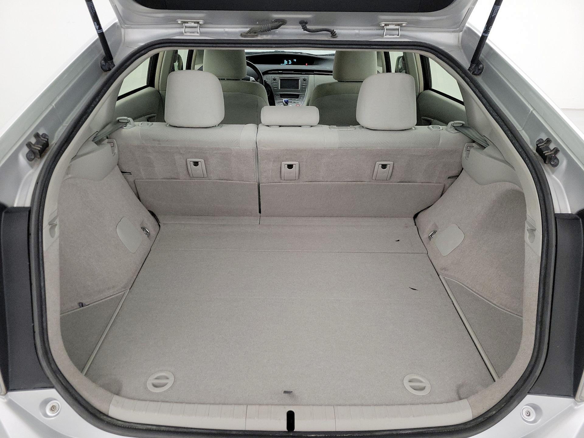 Thumbnail: 2015 Toyota Prius - 20