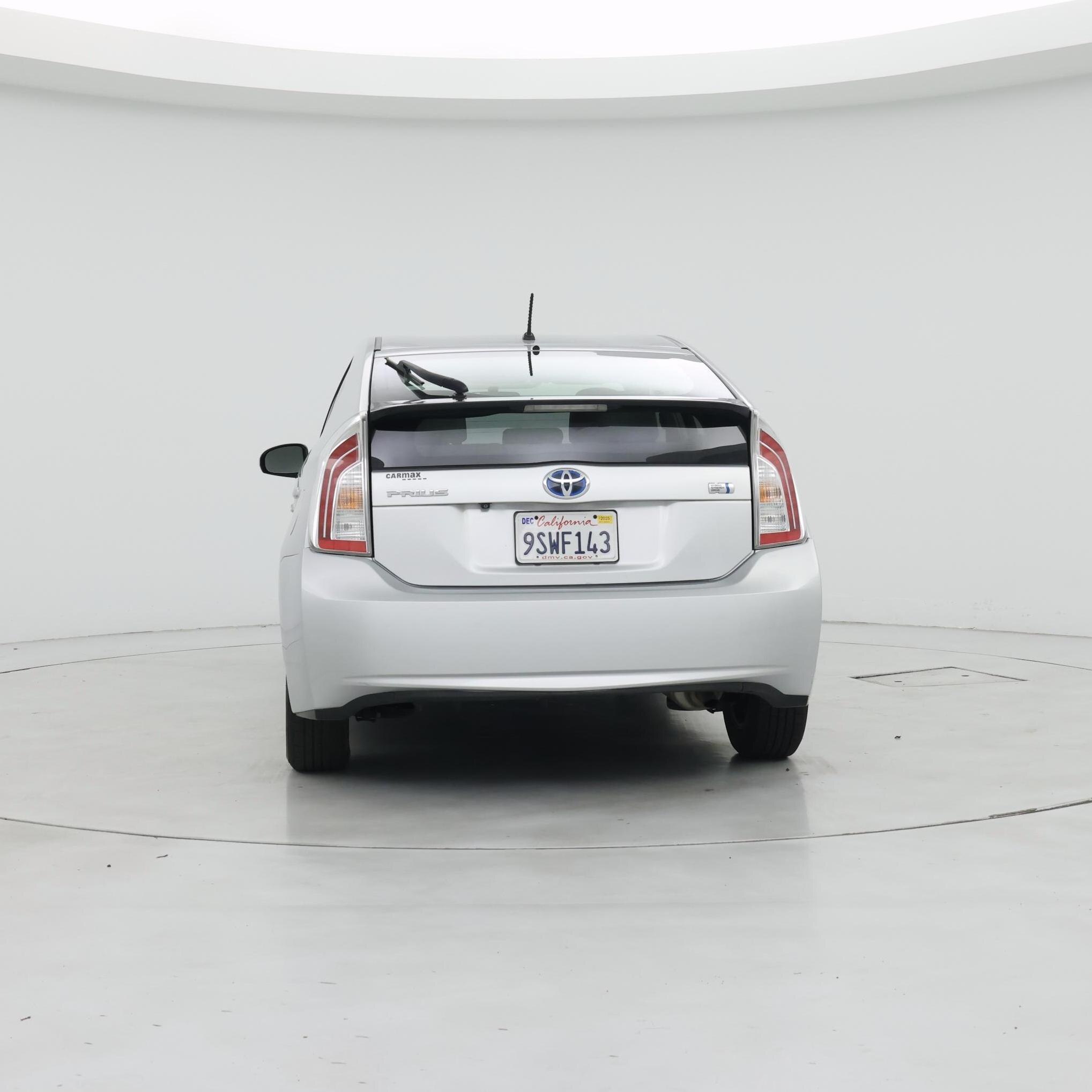 Thumbnail: 2015 Toyota Prius - 6