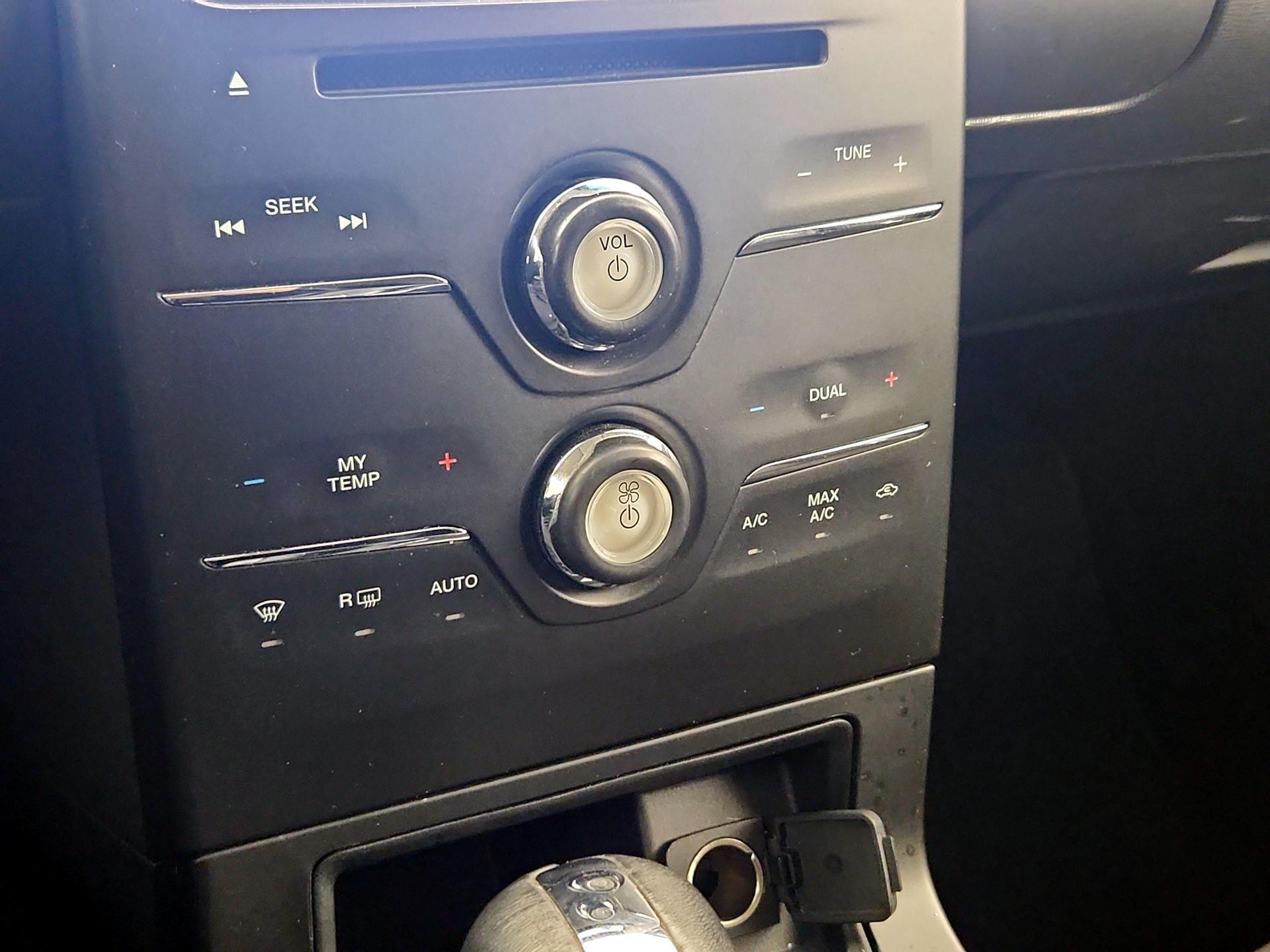 Thumbnail: 2018 Ford Flex - 16