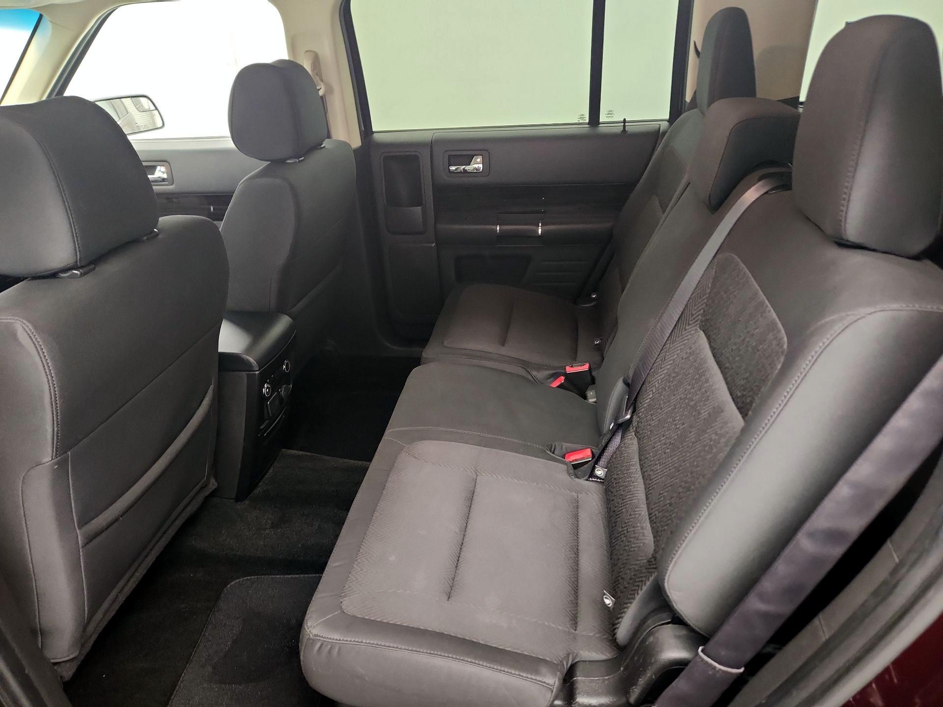 Thumbnail: 2018 Ford Flex - 18