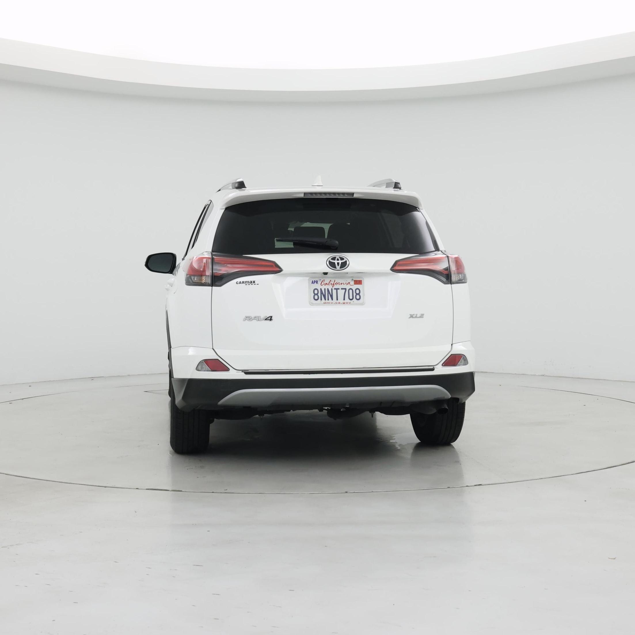 Thumbnail: 2018 Toyota RAV4 - 6