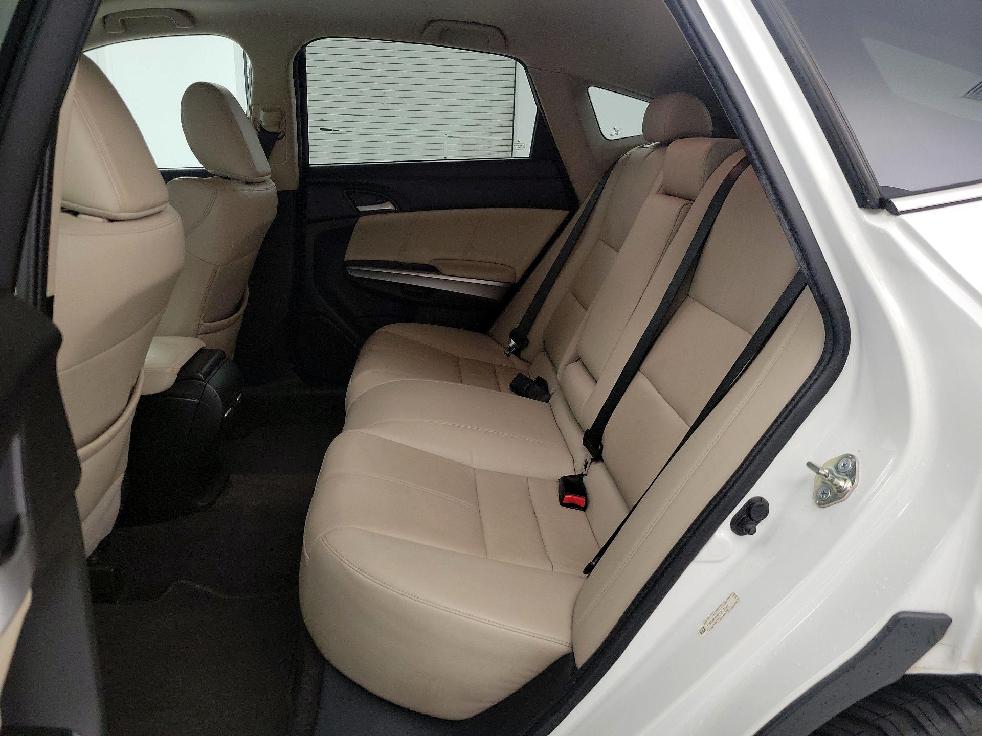 Thumbnail: 2015 Honda Accord Crosstour - 18