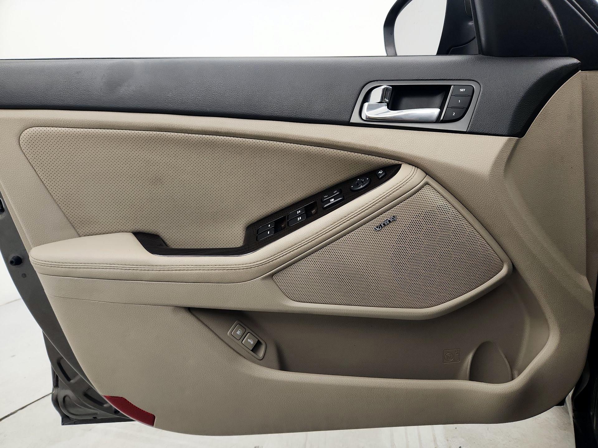 Thumbnail: 2015 Kia Optima - 12