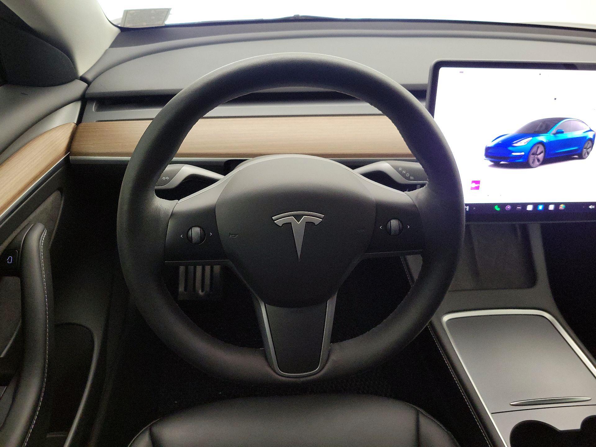 Thumbnail: 2023 Tesla Model 3 - 10