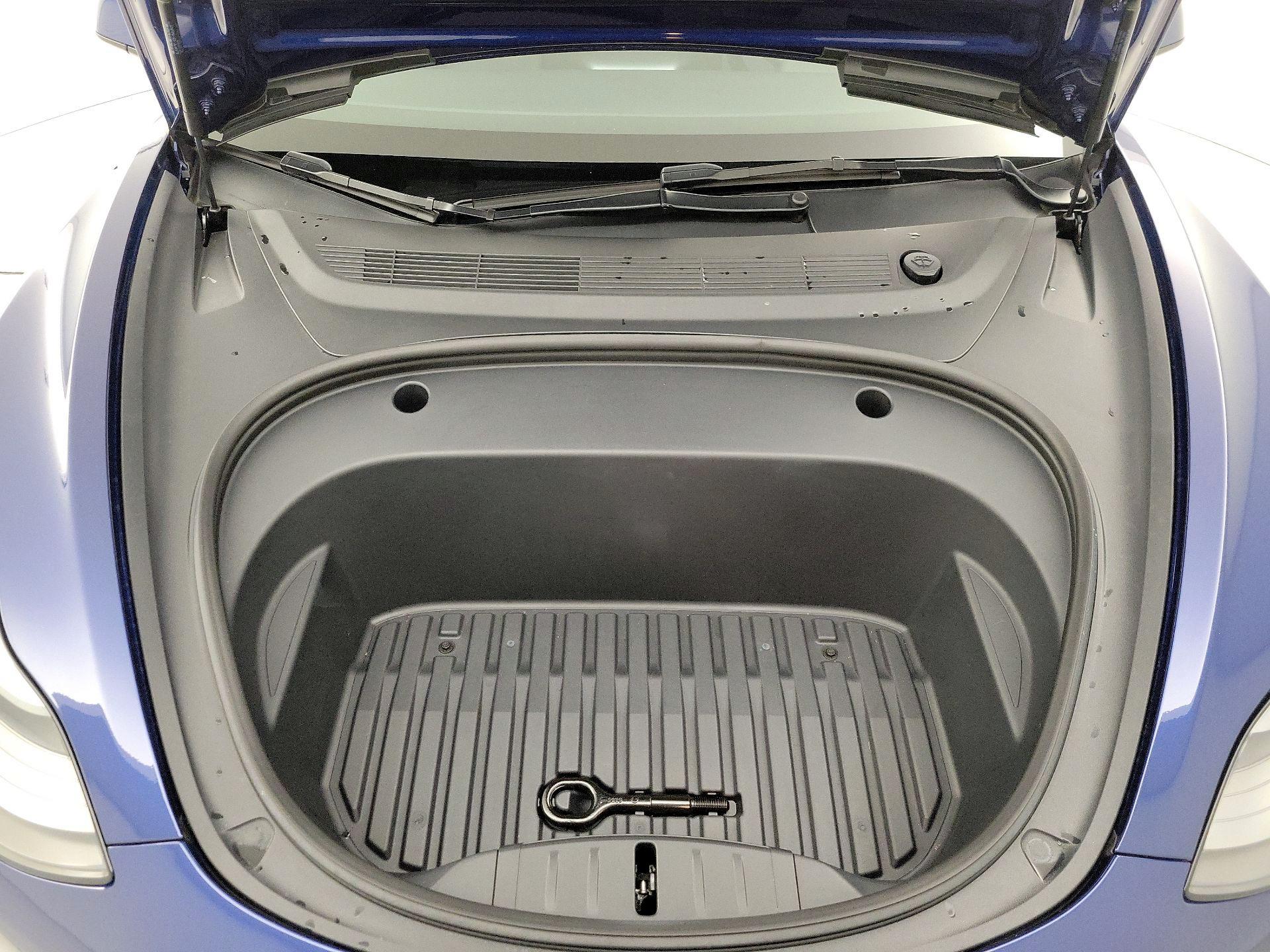 Thumbnail: 2023 Tesla Model 3 - 20