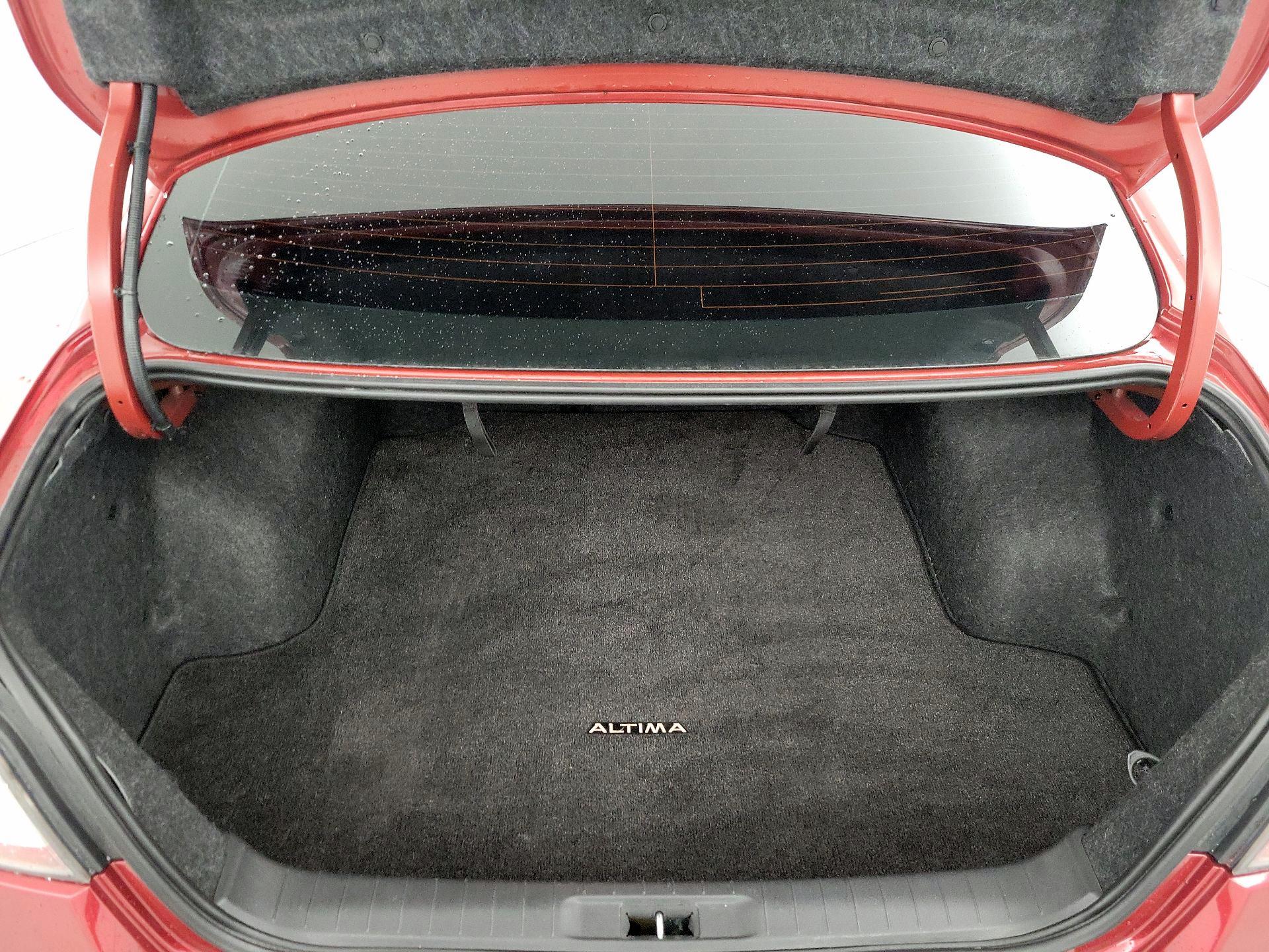 Thumbnail: 2015 Nissan Altima - 20