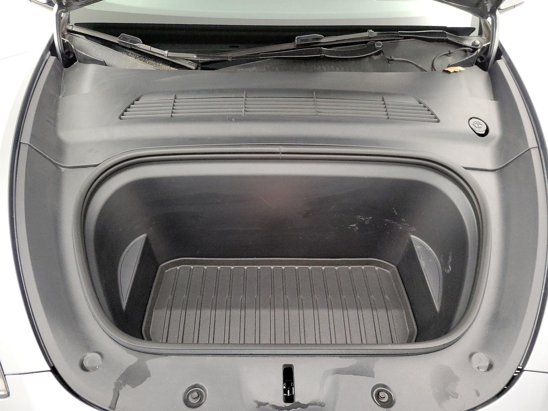 Thumbnail: 2025 Tesla Model Y - 20