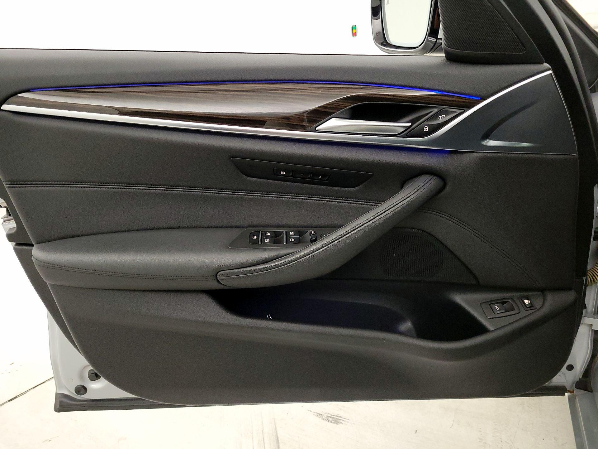 Thumbnail: 2019 BMW 5 Series - 12