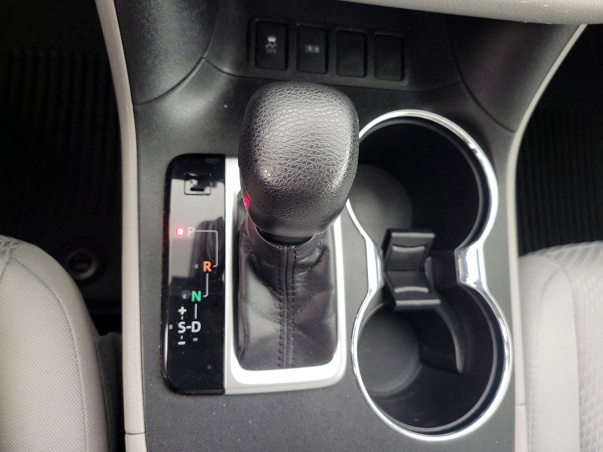 Thumbnail: 2019 Toyota Highlander - 17