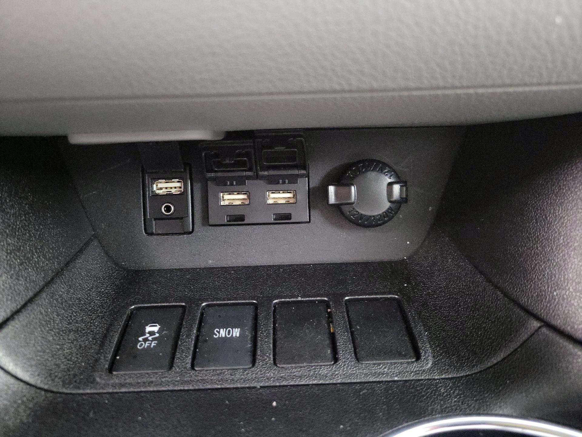 Thumbnail: 2019 Toyota Highlander - 18