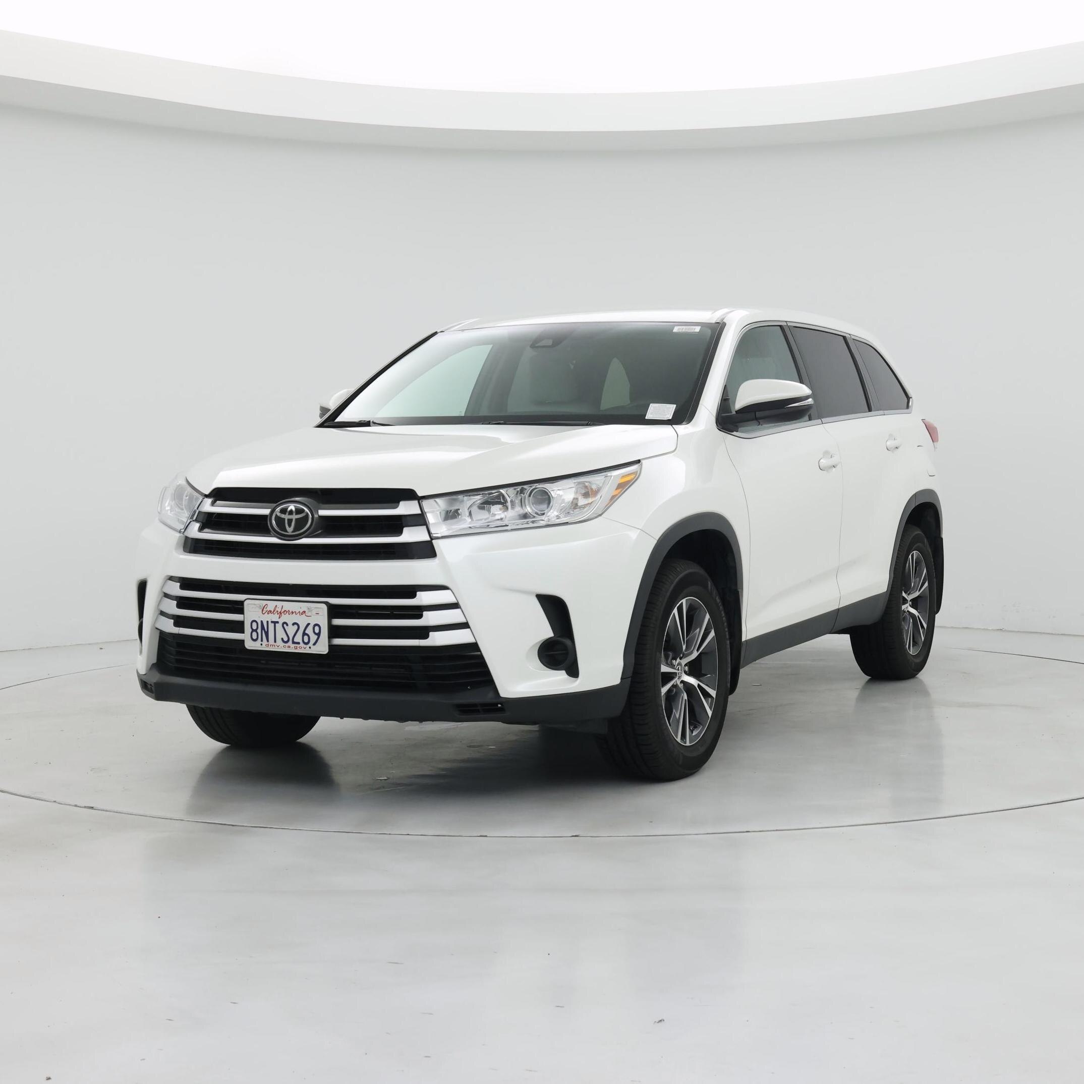 Thumbnail: 2019 Toyota Highlander - 4