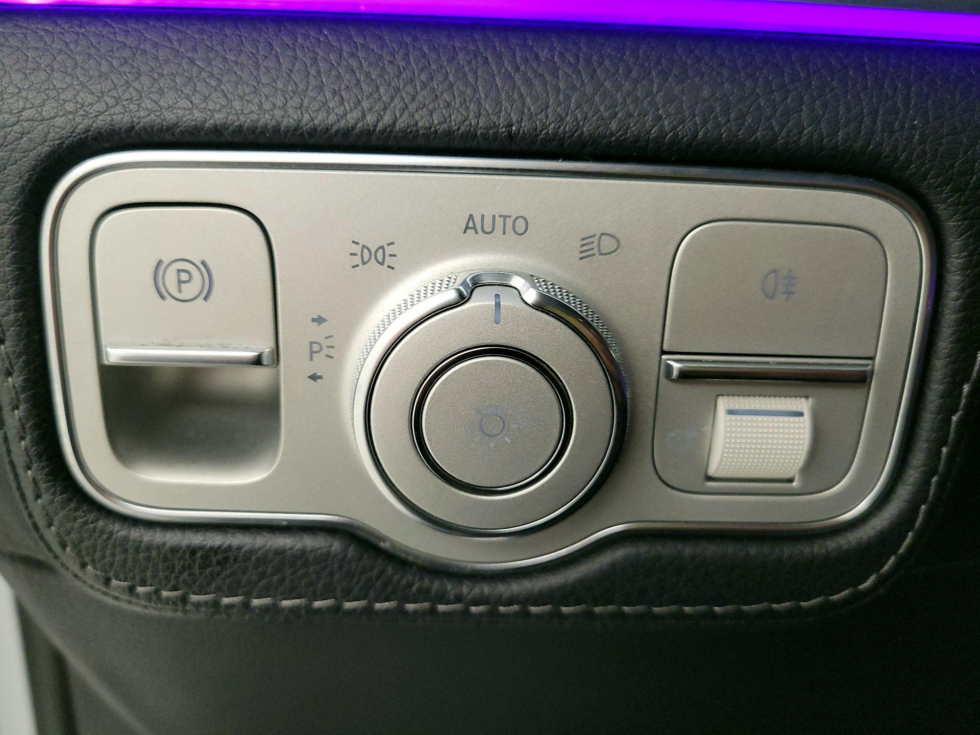 Thumbnail: 2020 Mercedes-Benz GLE - 13