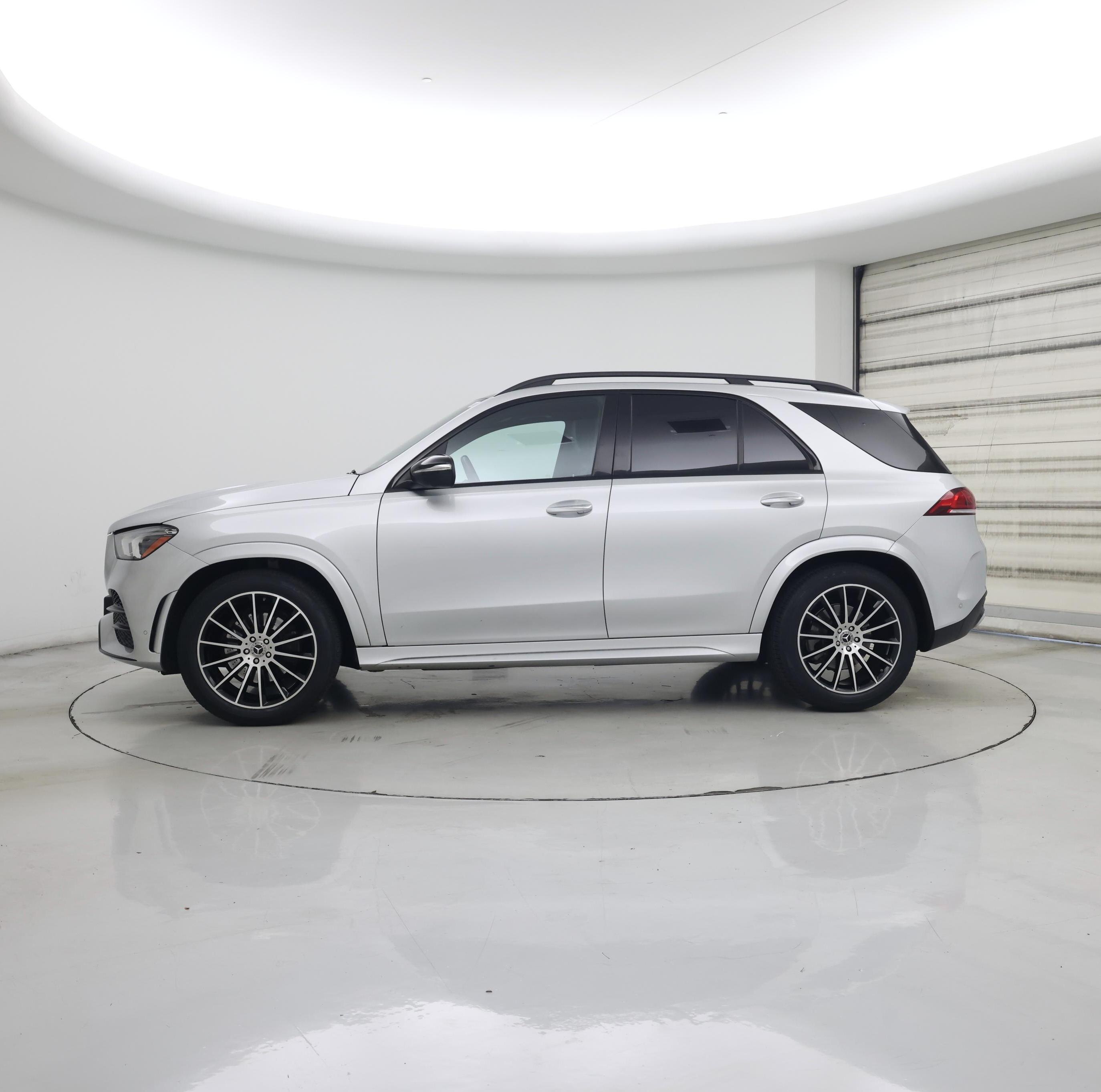 Thumbnail: 2020 Mercedes-Benz GLE - 3