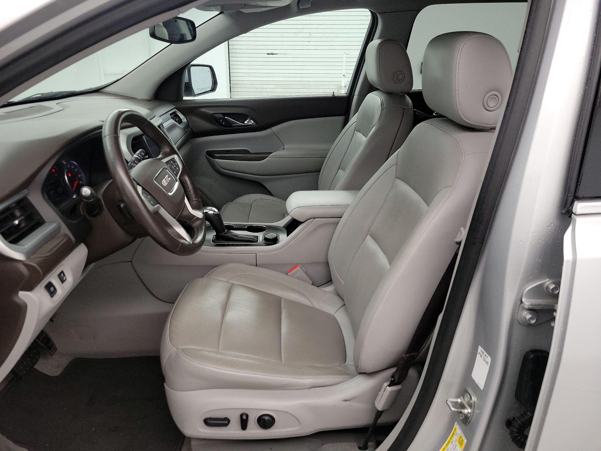 Thumbnail: 2017 GMC Acadia - 11