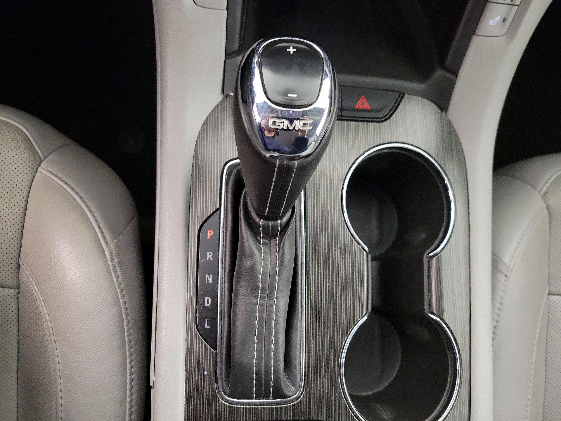 Thumbnail: 2017 GMC Acadia - 16