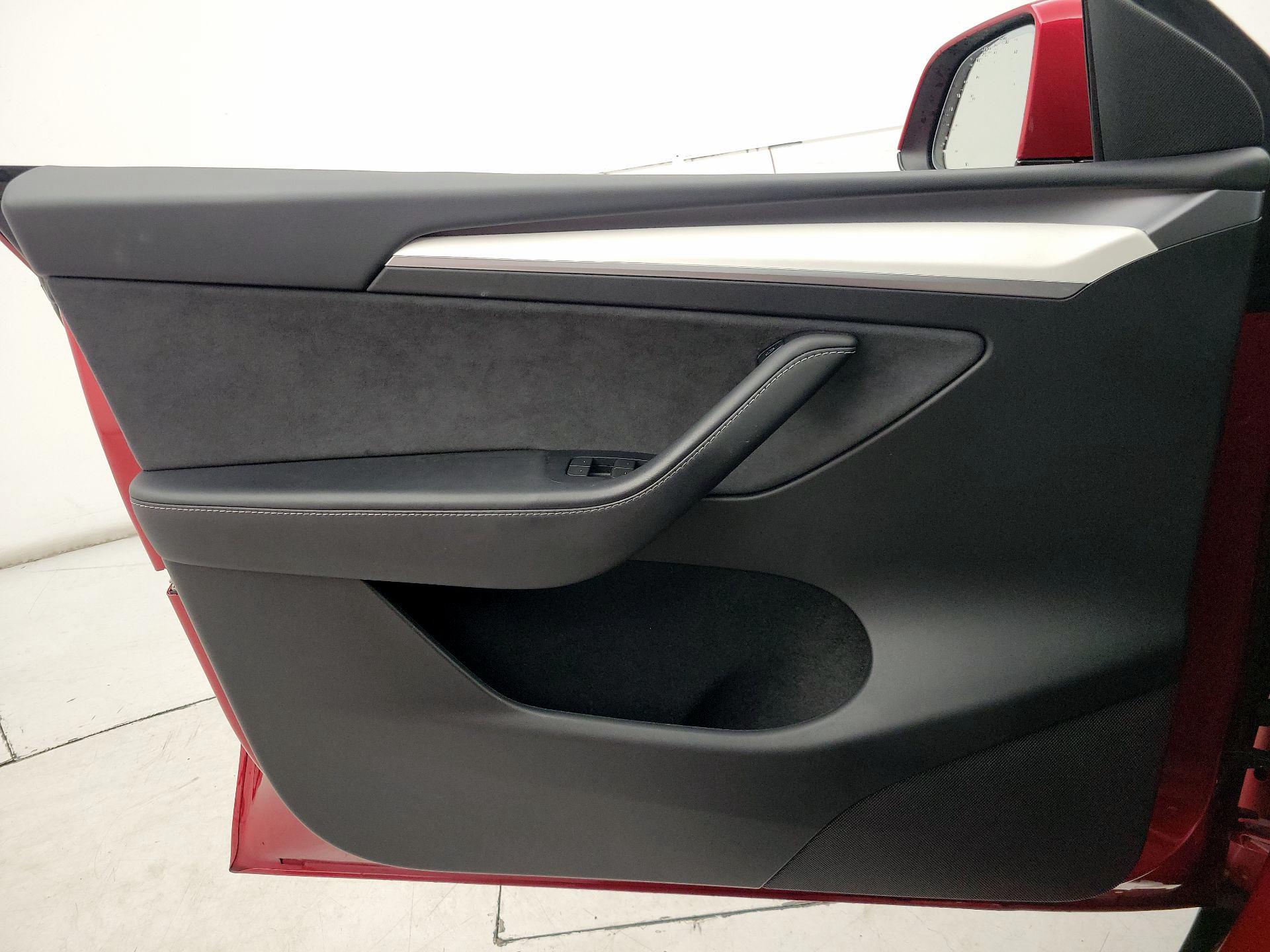 Thumbnail: 2024 Tesla Model Y - 12