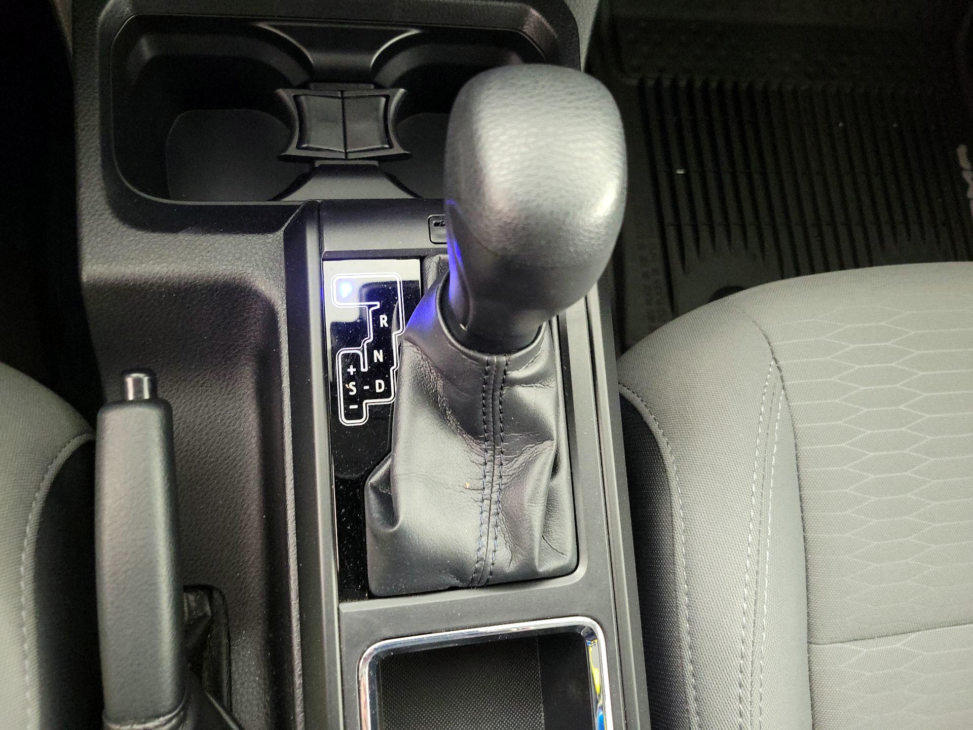 Thumbnail: 2019 Toyota Tacoma - 17