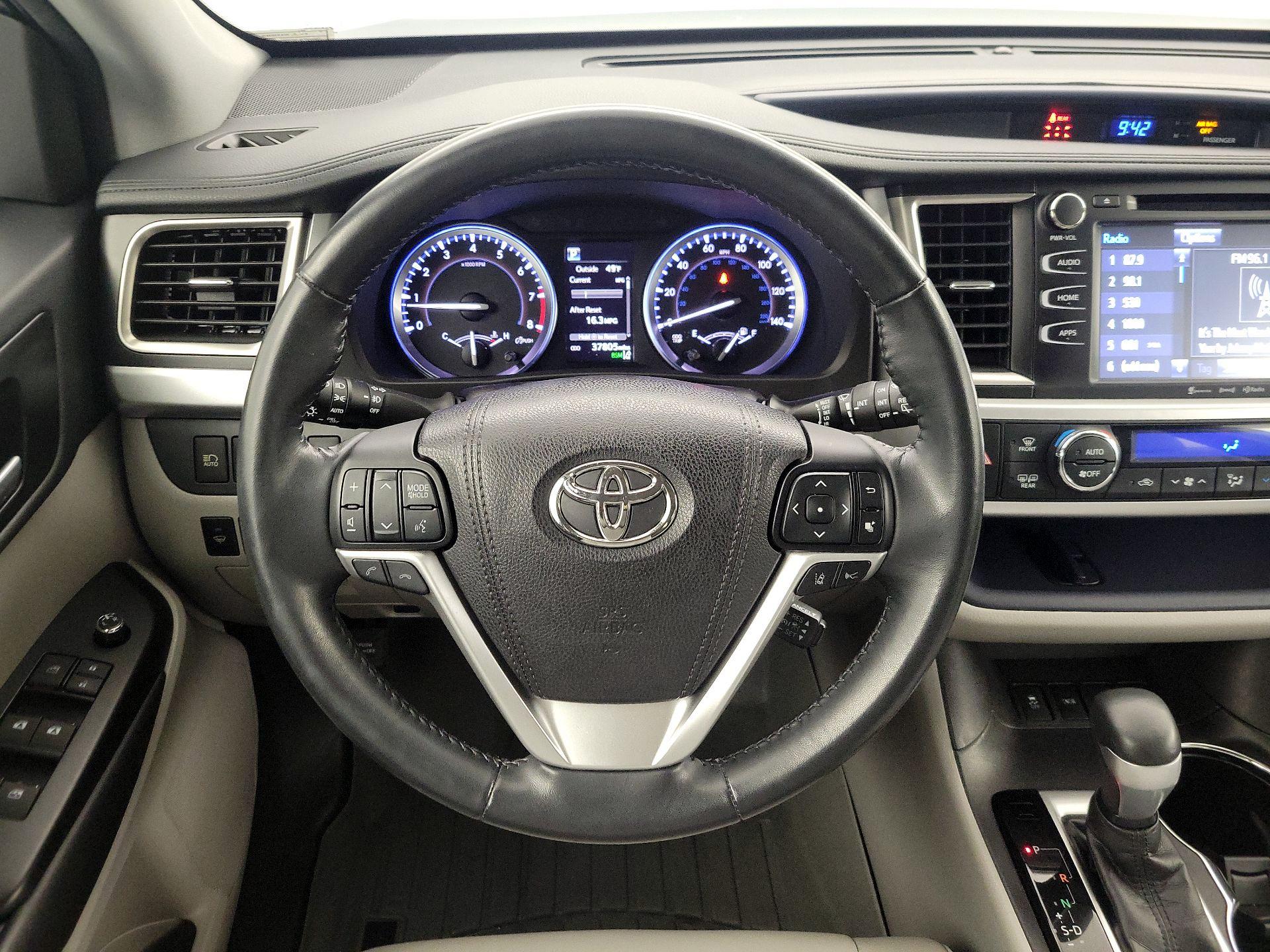 Thumbnail: 2018 Toyota Highlander - 10