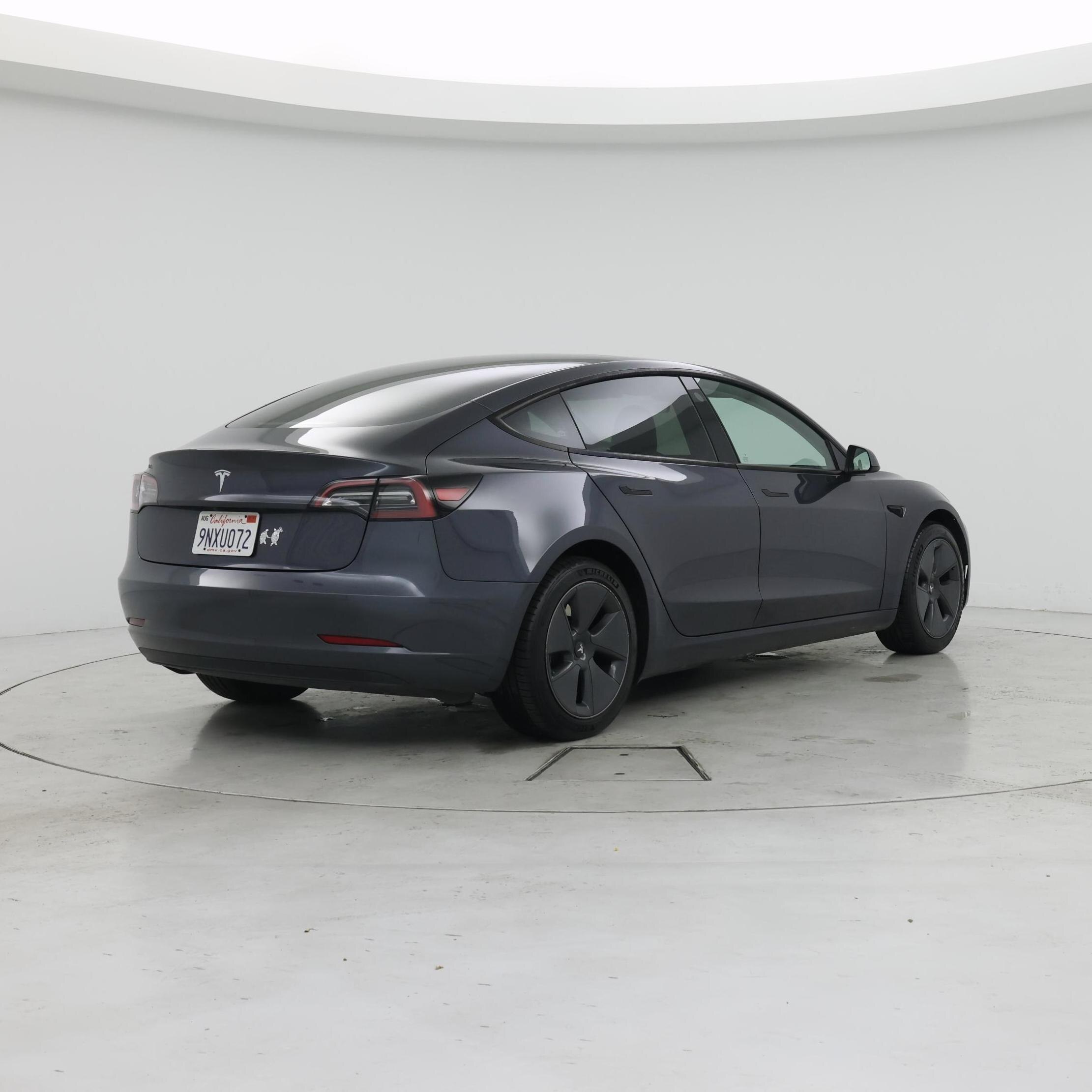 Thumbnail: 2023 Tesla Model 3 - 8