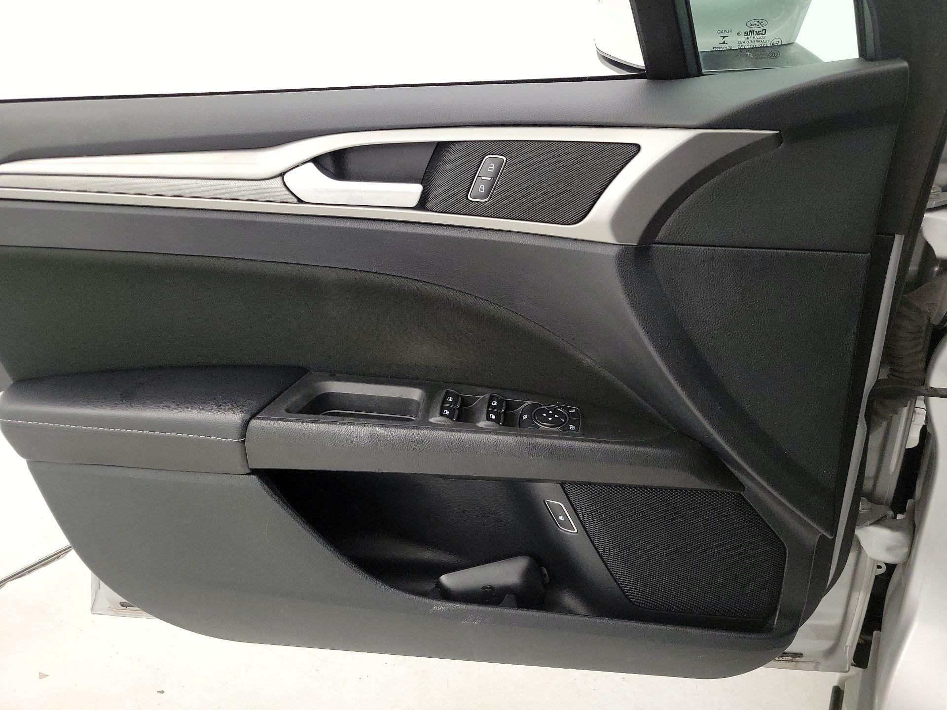 Thumbnail: 2019 Ford Fusion - 12